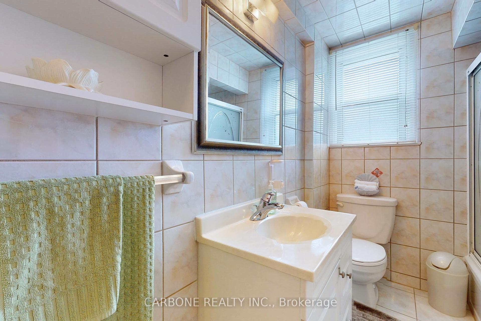 105 Hallsport Cres, Toronto, ON M3M2K5 | 4 Bedroom 2 Bathroom Detached House | Image 33