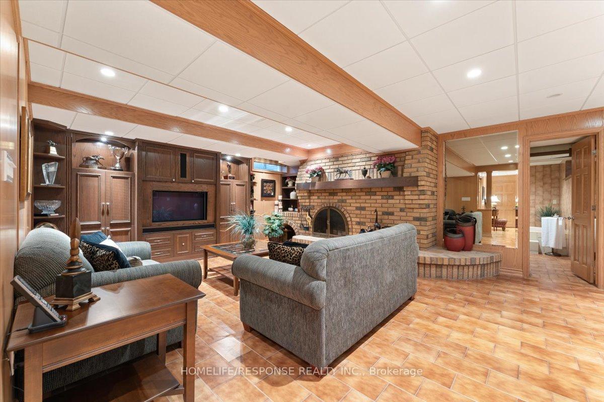 36 Thorncrest Rd, Toronto, ON M9A1S3 | 3 Bedroom 4 Bathroom Detached House | Image 24