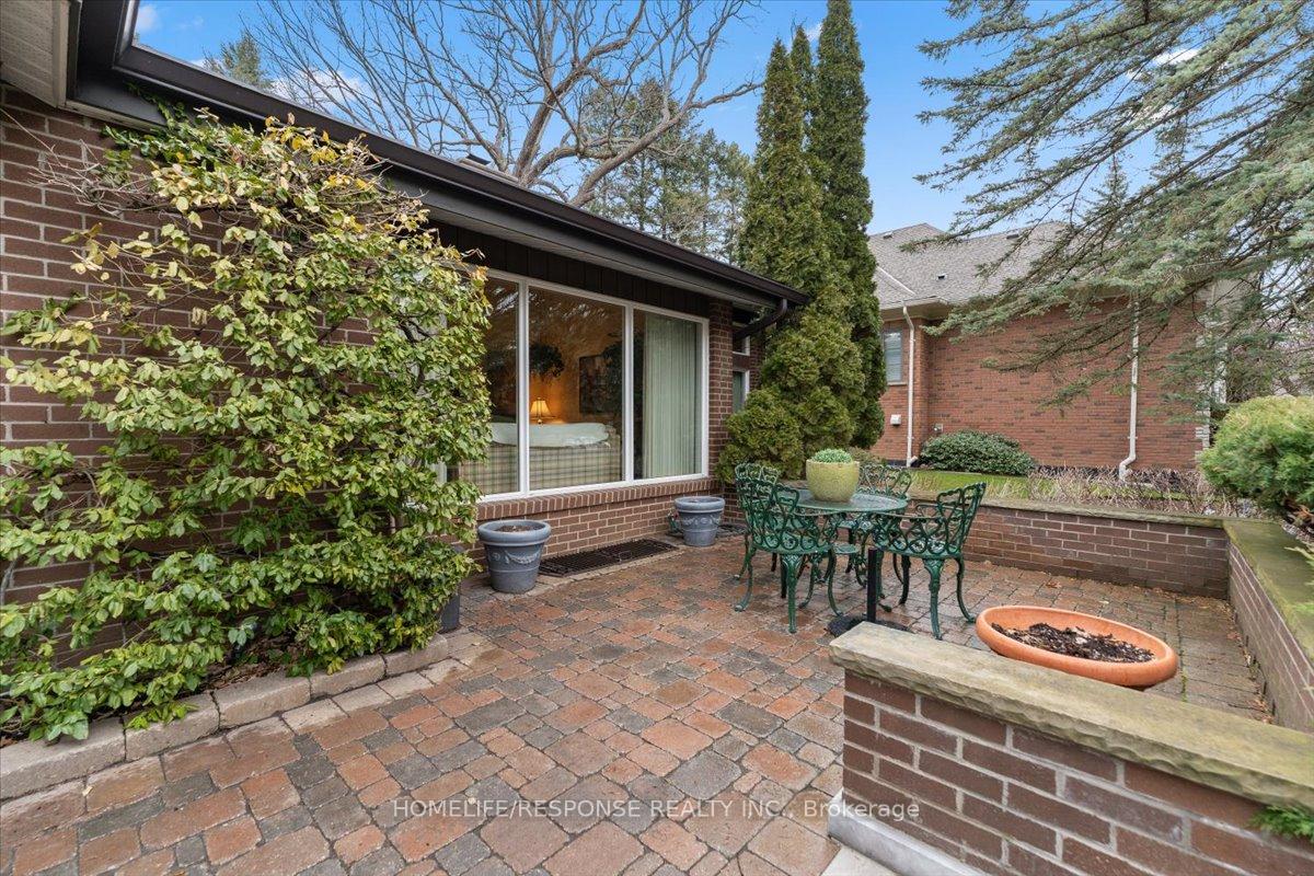 36 Thorncrest Rd, Toronto, ON M9A1S3 | 3 Bedroom 4 Bathroom Detached House | Image 4