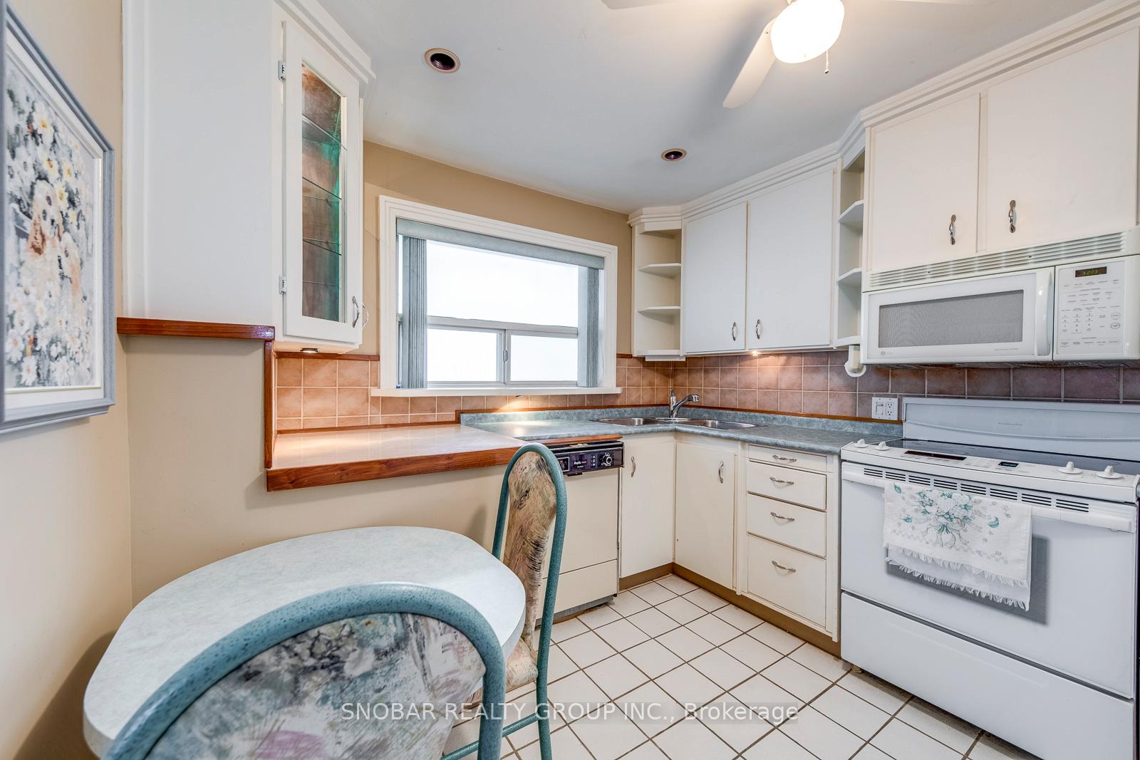 20 Lesmar Dr, Toronto, ON M9B2V1 | 3 Bedroom 2 Bathroom Detached House | Image 16