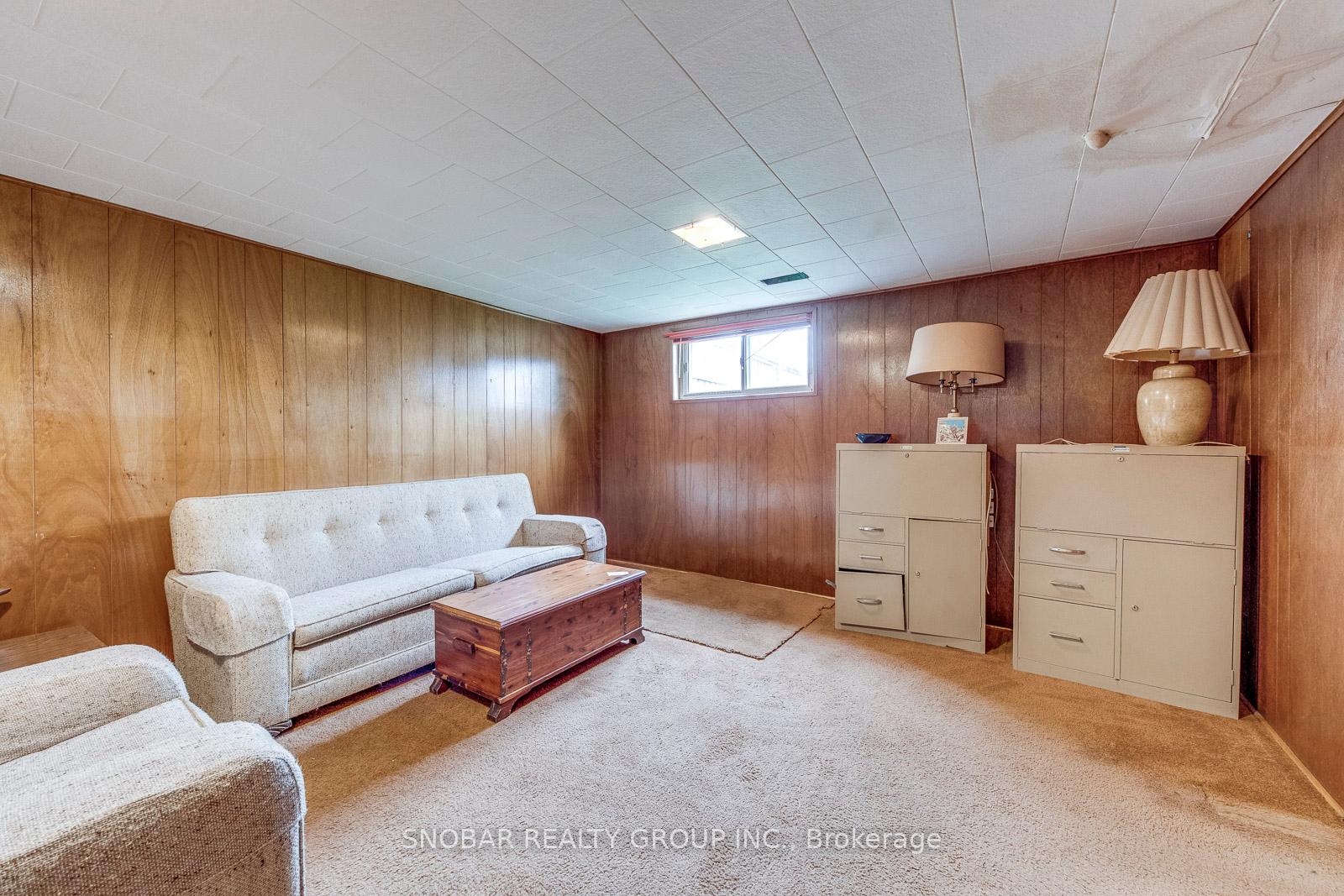 20 Lesmar Dr, Toronto, ON M9B2V1 | 3 Bedroom 2 Bathroom Detached House | Image 29