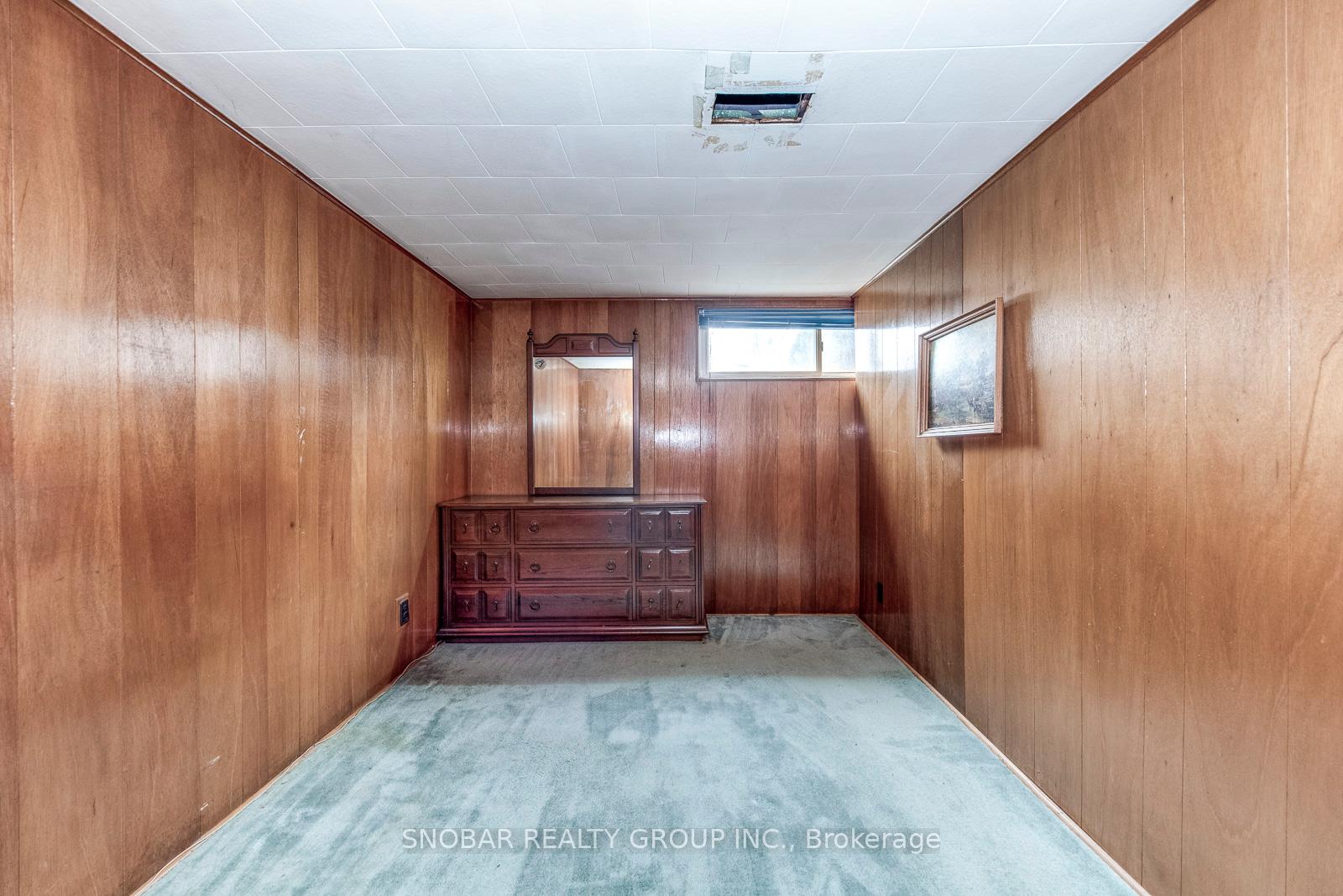 20 Lesmar Dr, Toronto, ON M9B2V1 | 3 Bedroom 2 Bathroom Detached House | Image 32