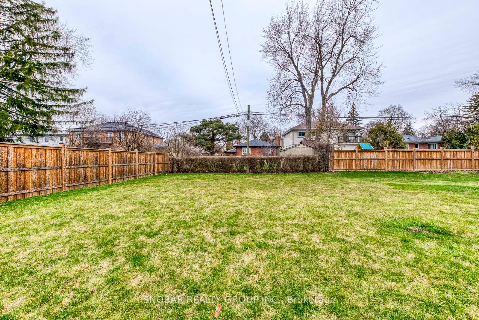 20 Lesmar Dr, Toronto, ON M9B2V1 | 3 Bedroom 2 Bathroom Detached House | Image 34