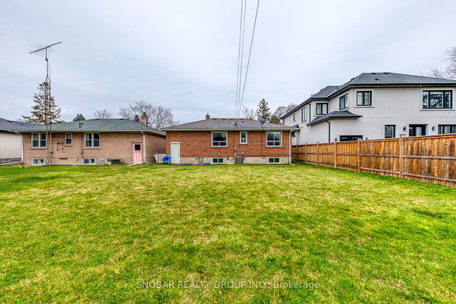 20 Lesmar Dr, Toronto, ON M9B2V1 | 3 Bedroom 2 Bathroom Detached House | Image 35