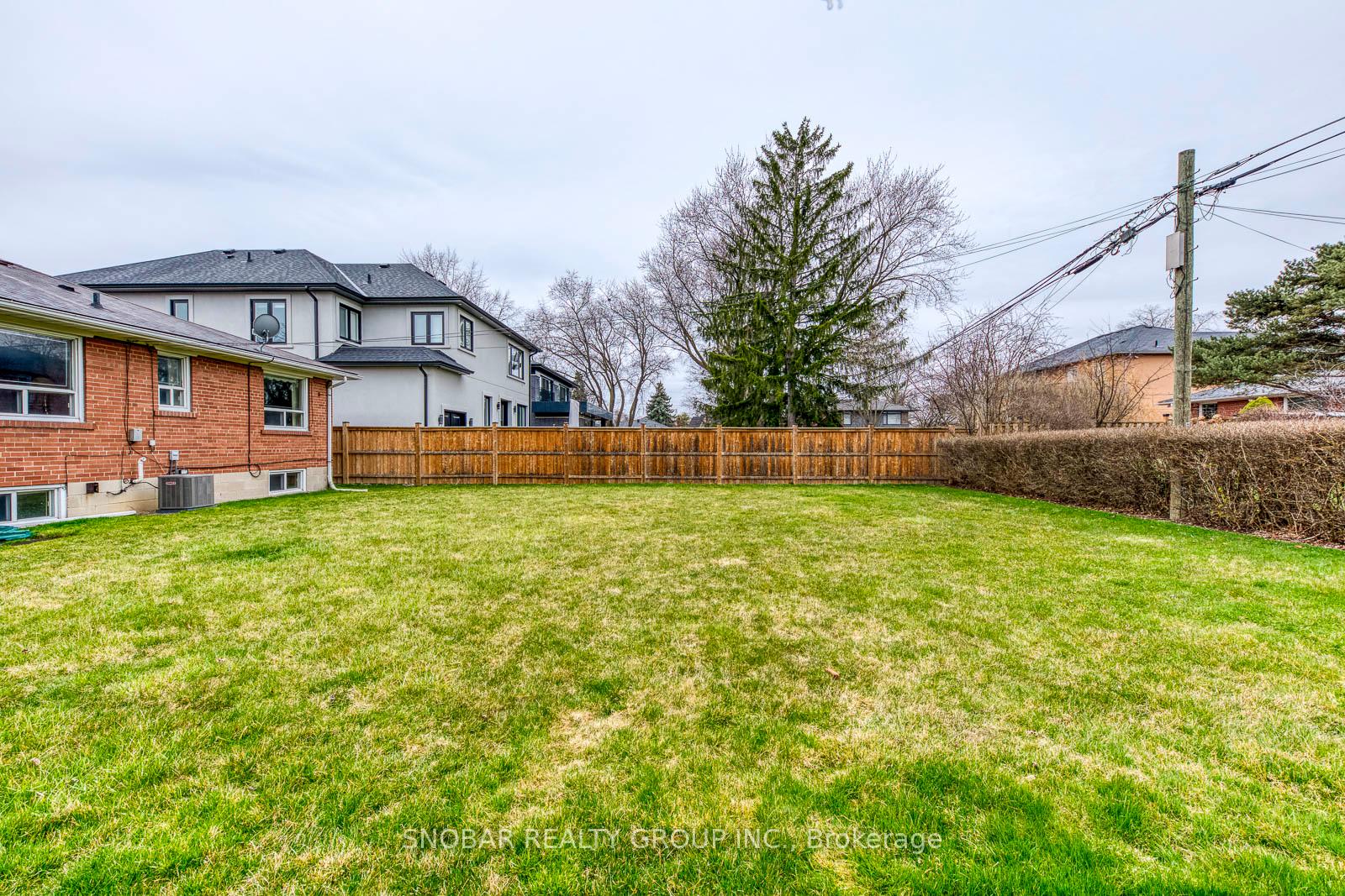 20 Lesmar Dr, Toronto, ON M9B2V1 | 3 Bedroom 2 Bathroom Detached House | Image 37