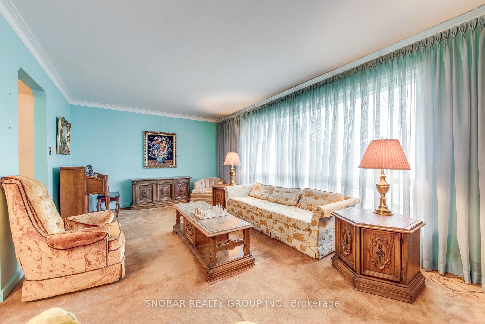 20 Lesmar Dr, Toronto, ON M9B2V1 | 3 Bedroom 2 Bathroom Detached House | Image 9