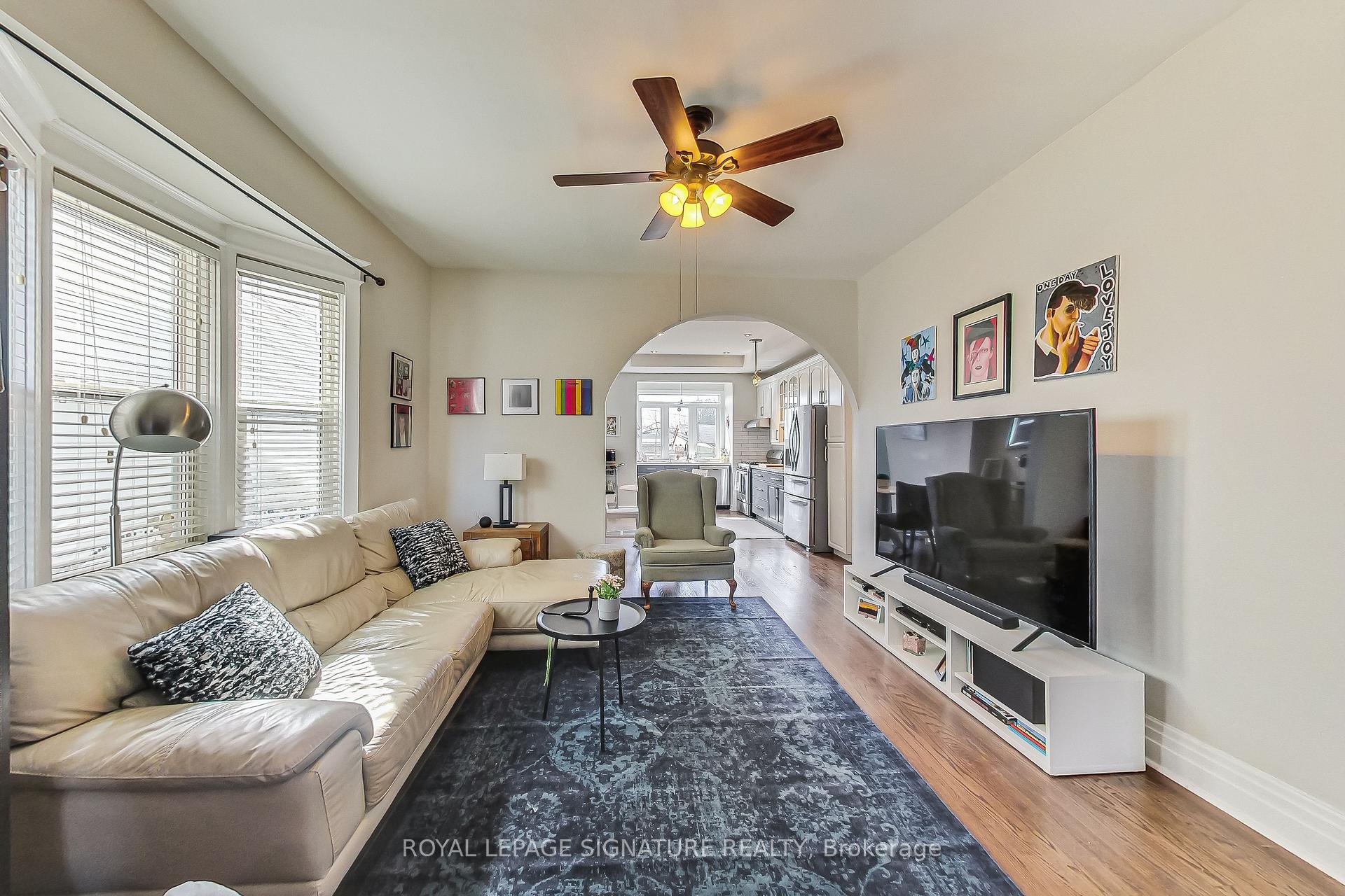 127 Shanly St, Toronto, ON M6H1S8 | 3 Bedroom 3 Bathroom Semi-Detached House | Image 4