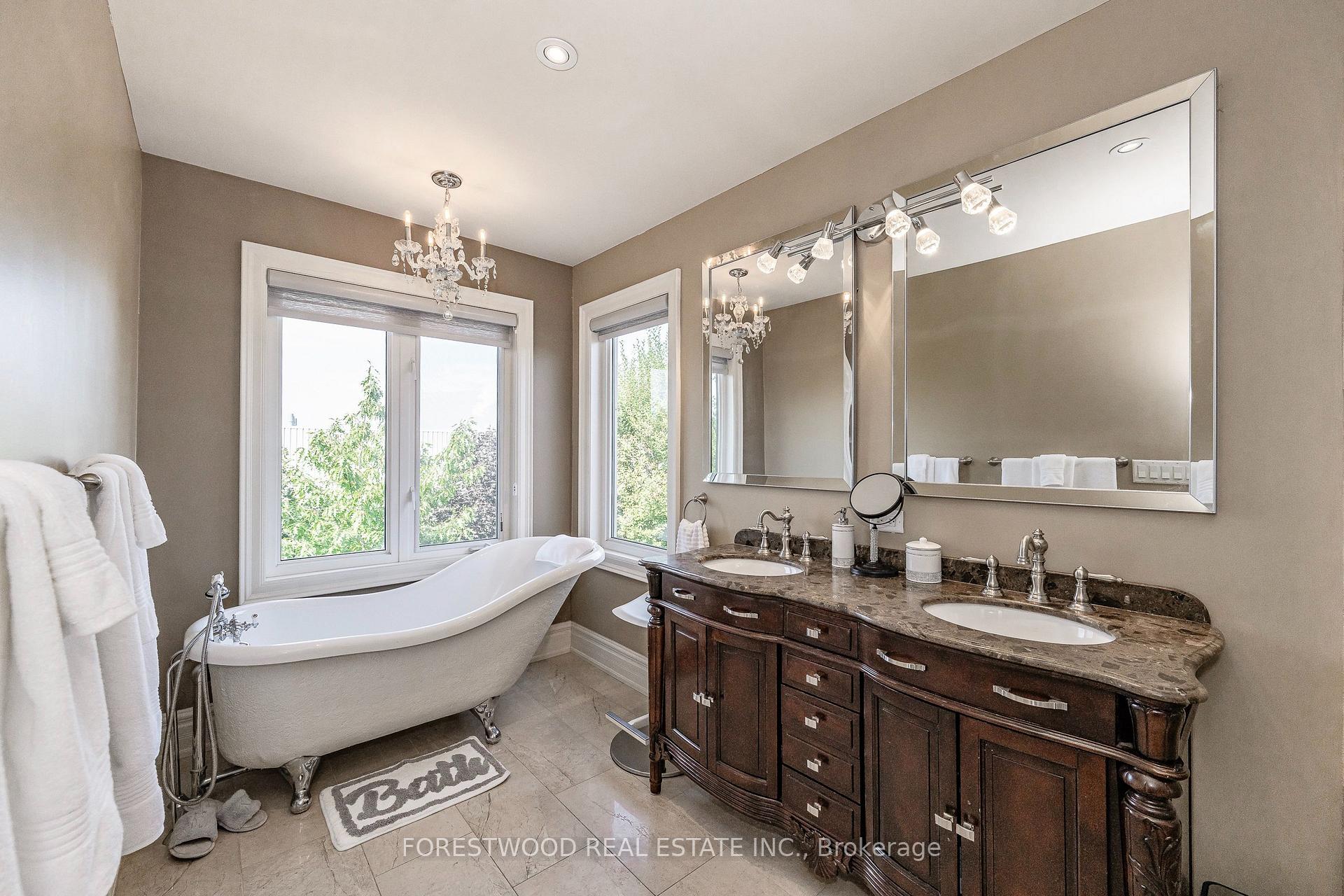 138 Winston Park Blvd, Toronto, ON M3K1C5 | 4 Bedroom 4 Bathroom Detached House | Image 21