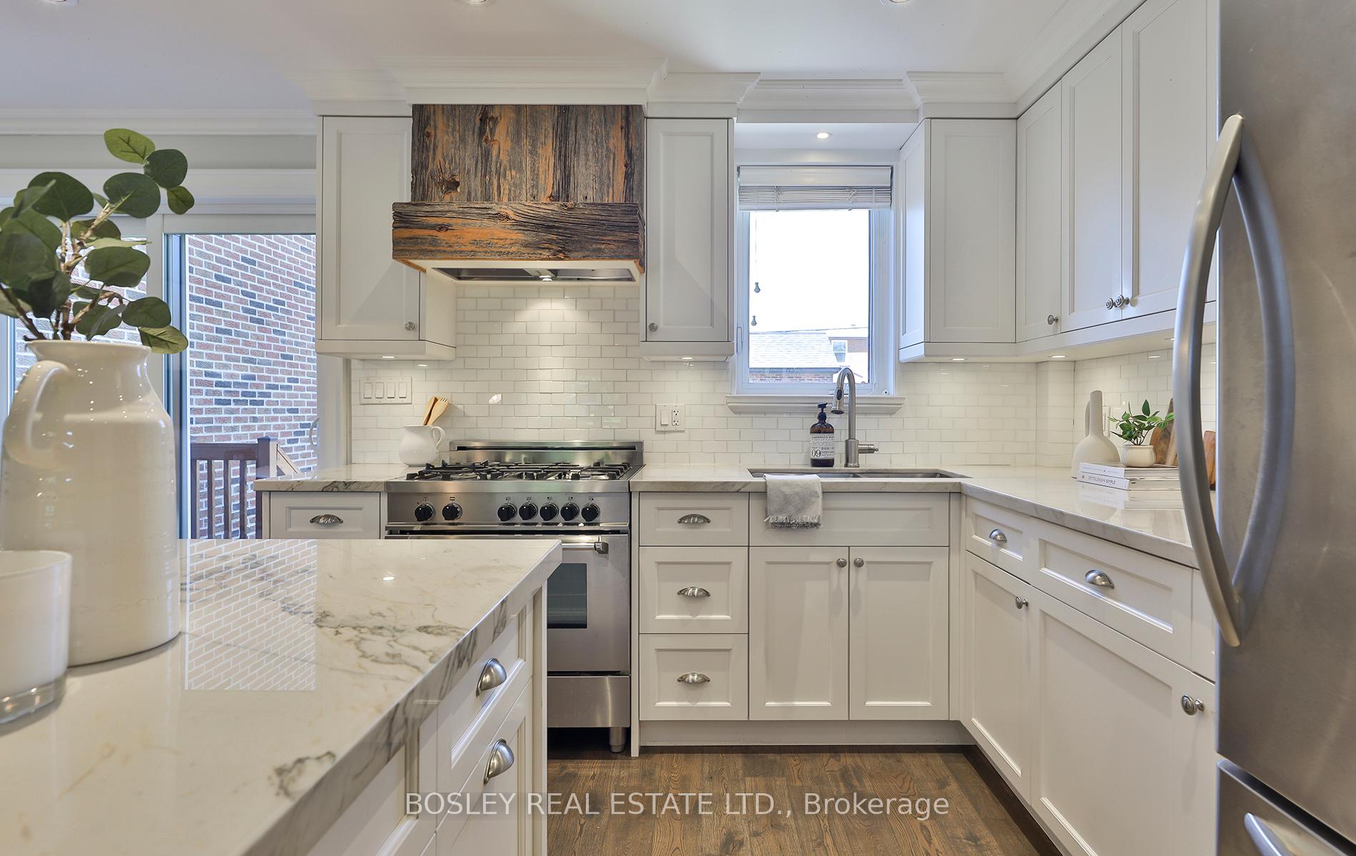 98 Primrose Ave, Toronto, ON M6H3V3 | 3 Bedroom 2 Bathroom Semi-Detached House | Image 16