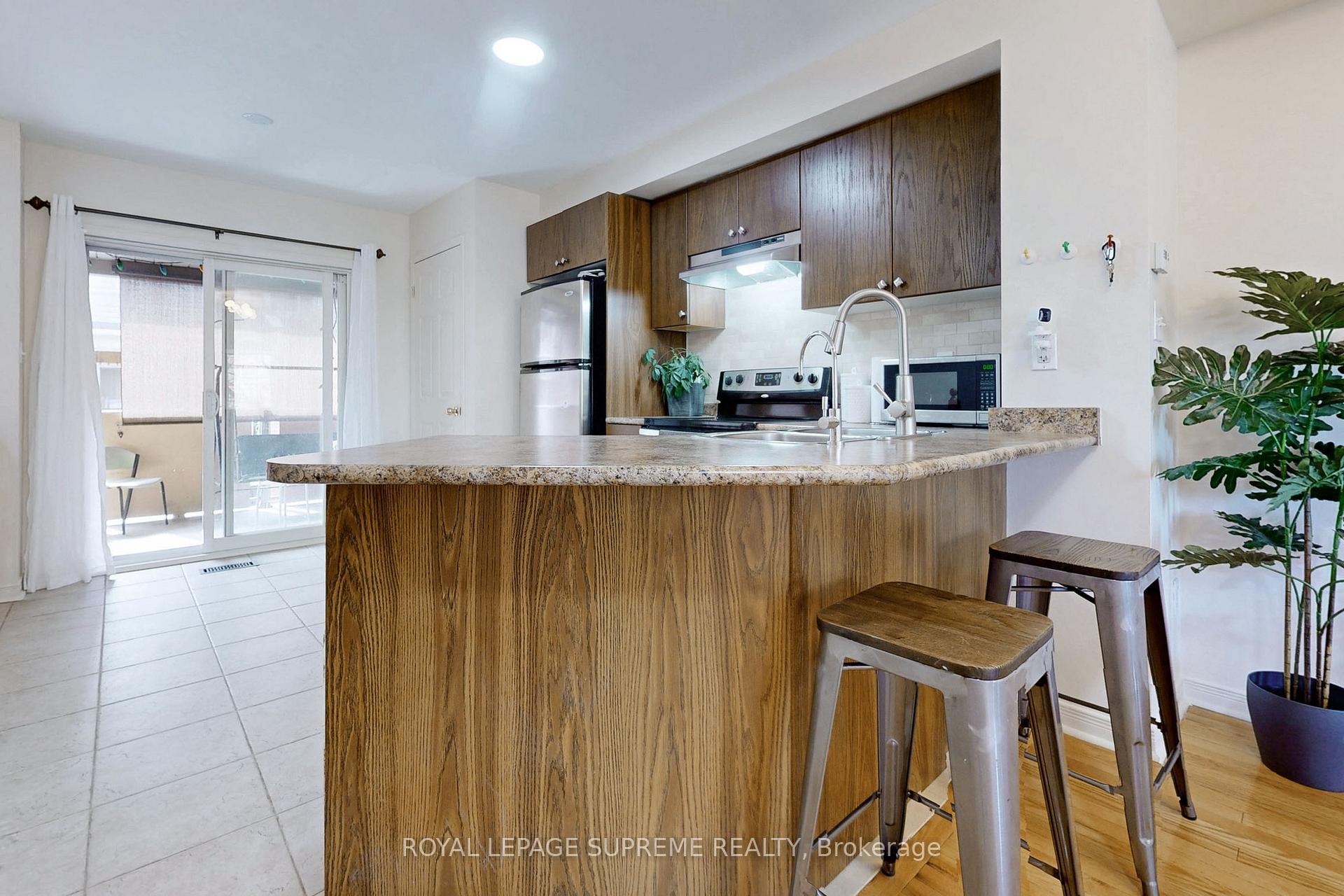 42 Joseph Griffith Lane, Toronto, ON M3L0C7 | 3 Bedroom 3 Bathroom Freehold Townhouse | Image 13