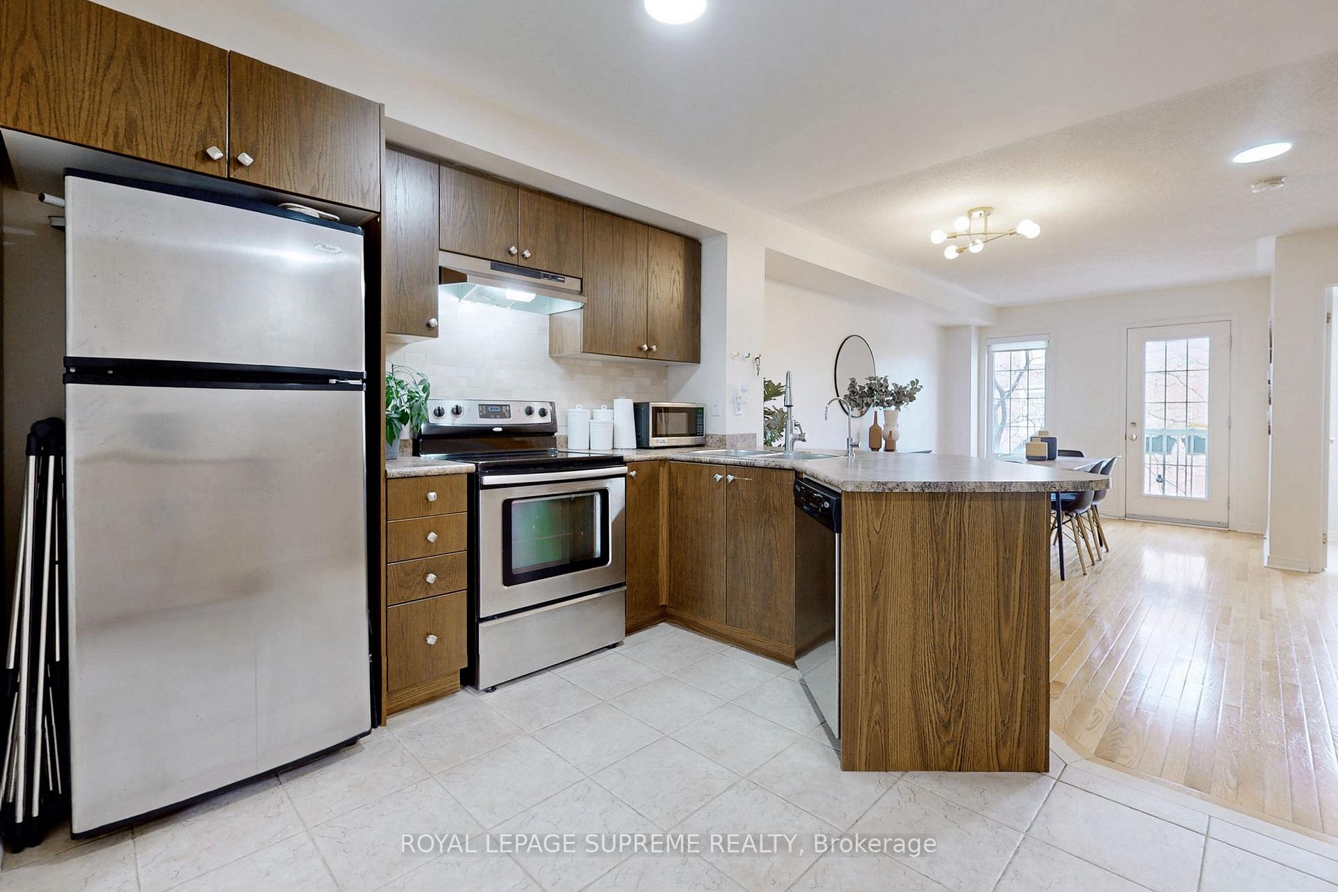 42 Joseph Griffith Lane, Toronto, ON M3L0C7 | 3 Bedroom 3 Bathroom Freehold Townhouse | Image 14