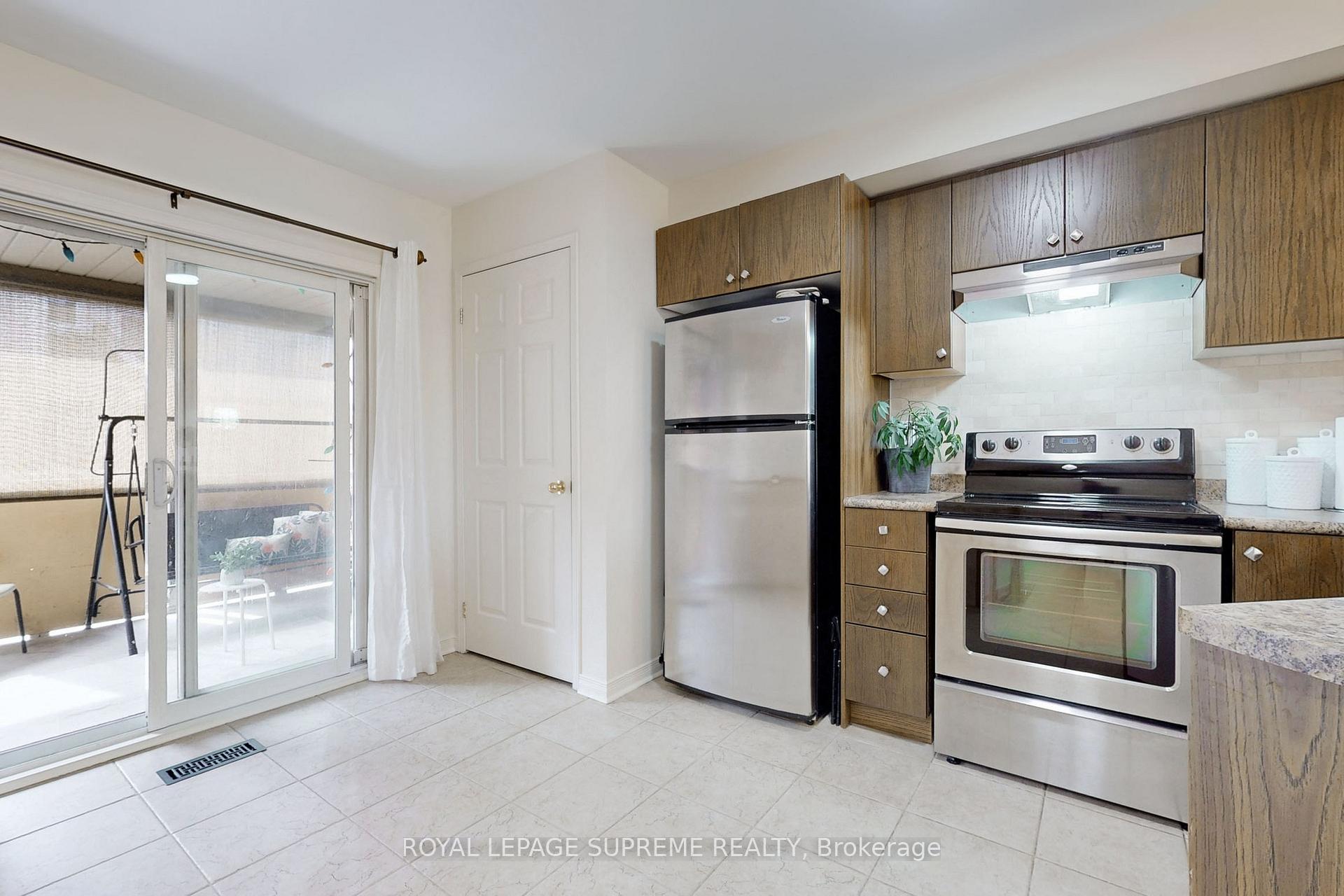 42 Joseph Griffith Lane, Toronto, ON M3L0C7 | 3 Bedroom 3 Bathroom Freehold Townhouse | Image 15