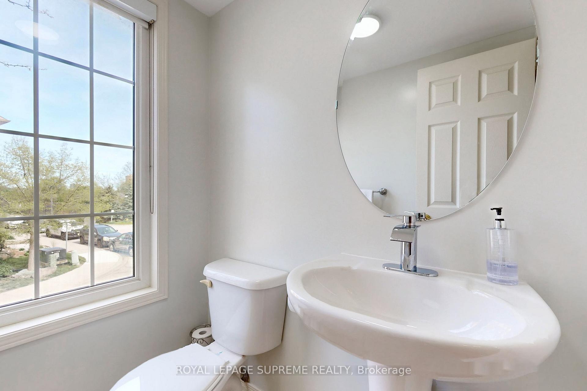 42 Joseph Griffith Lane, Toronto, ON M3L0C7 | 3 Bedroom 3 Bathroom Freehold Townhouse | Image 18