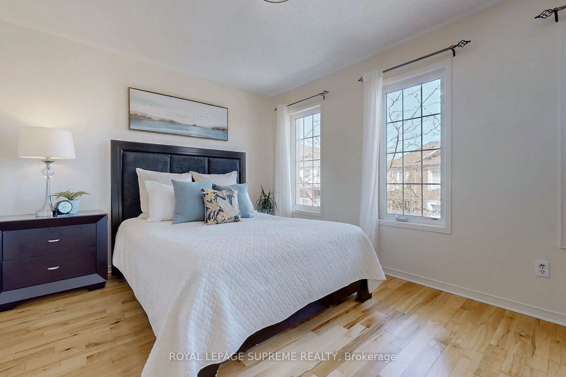 42 Joseph Griffith Lane, Toronto, ON M3L0C7 | 3 Bedroom 3 Bathroom Freehold Townhouse | Image 20