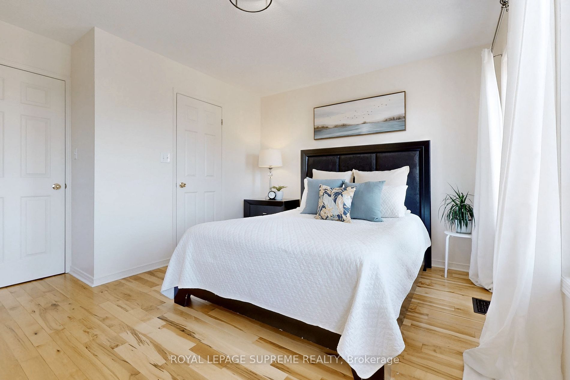 42 Joseph Griffith Lane, Toronto, ON M3L0C7 | 3 Bedroom 3 Bathroom Freehold Townhouse | Image 21