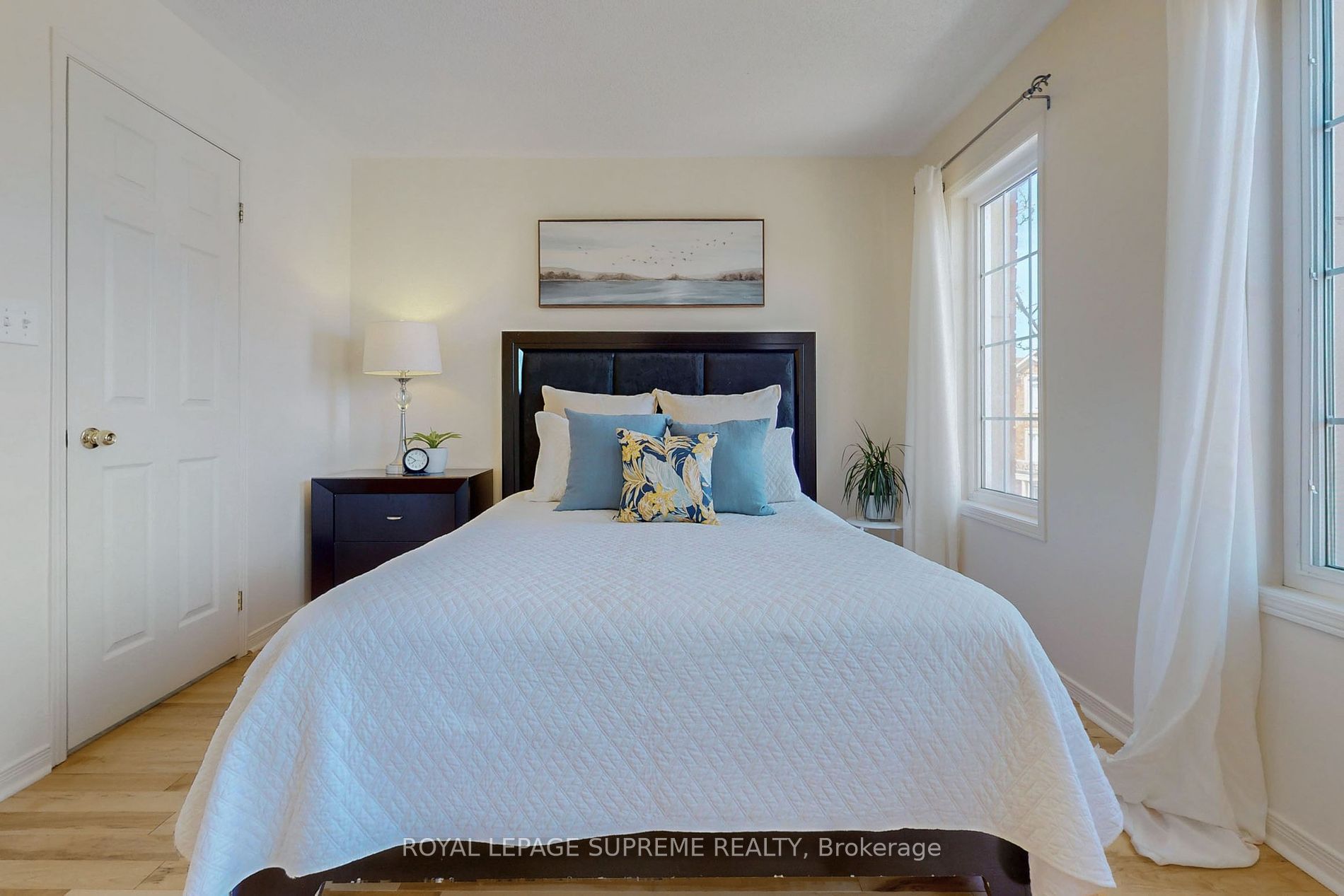 42 Joseph Griffith Lane, Toronto, ON M3L0C7 | 3 Bedroom 3 Bathroom Freehold Townhouse | Image 22