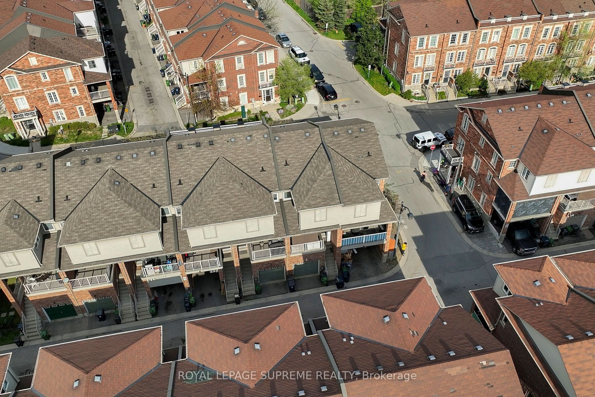 42 Joseph Griffith Lane, Toronto, ON M3L0C7 | 3 Bedroom 3 Bathroom Freehold Townhouse | Image 39