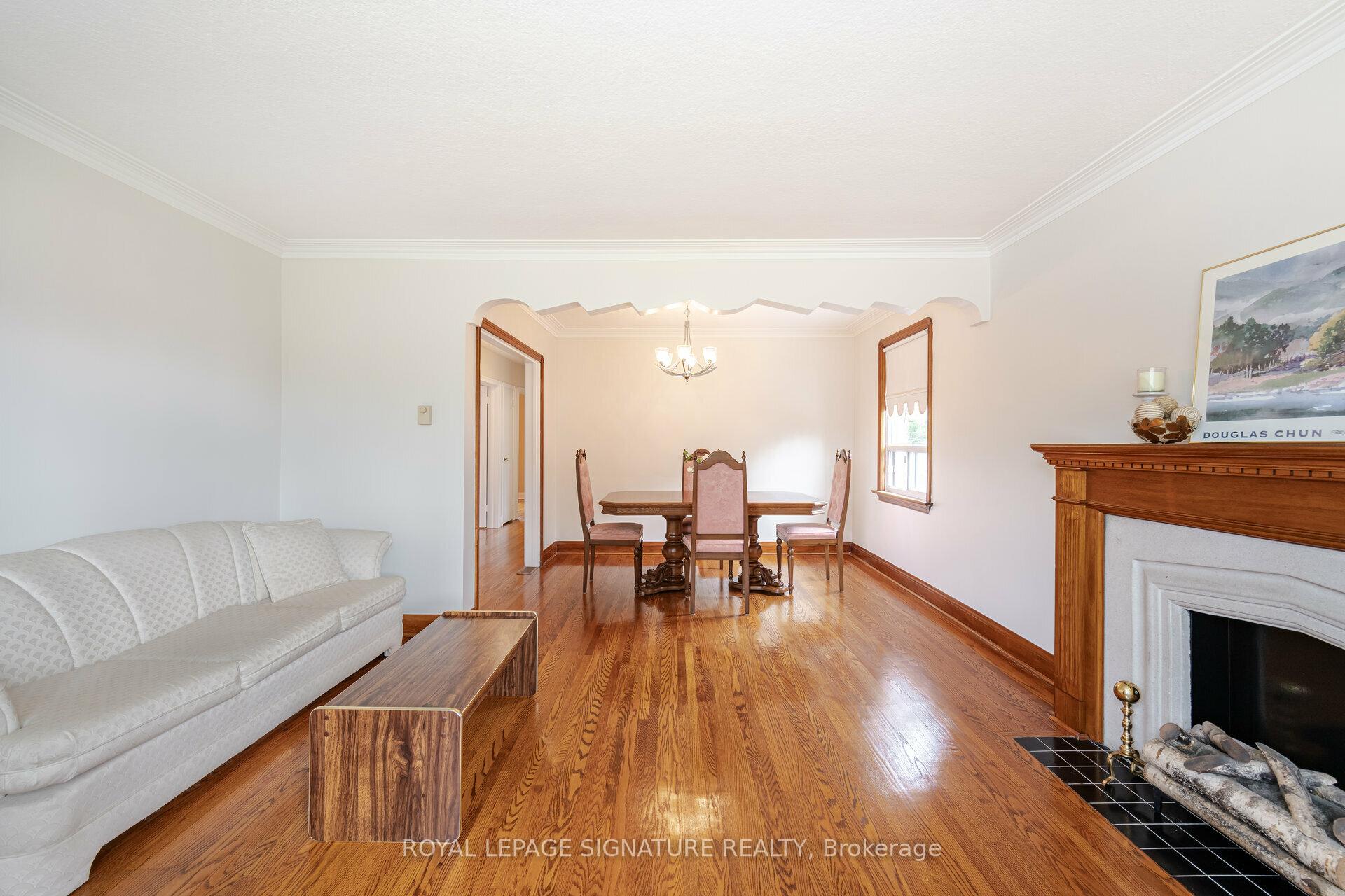 76 Cannon Rd, Toronto, ON M8Y1S1 | 3 Bedroom 2 Bathroom Detached House | Image 10