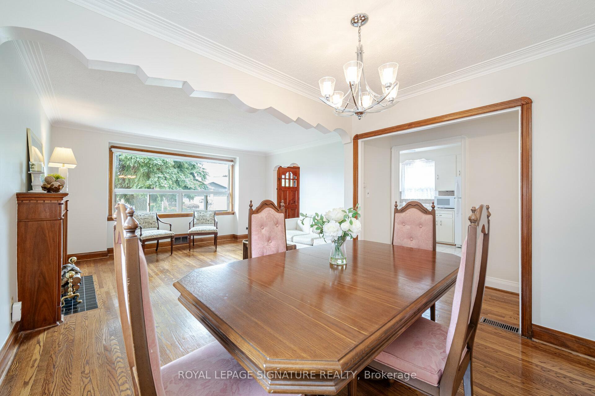 76 Cannon Rd, Toronto, ON M8Y1S1 | 3 Bedroom 2 Bathroom Detached House | Image 12