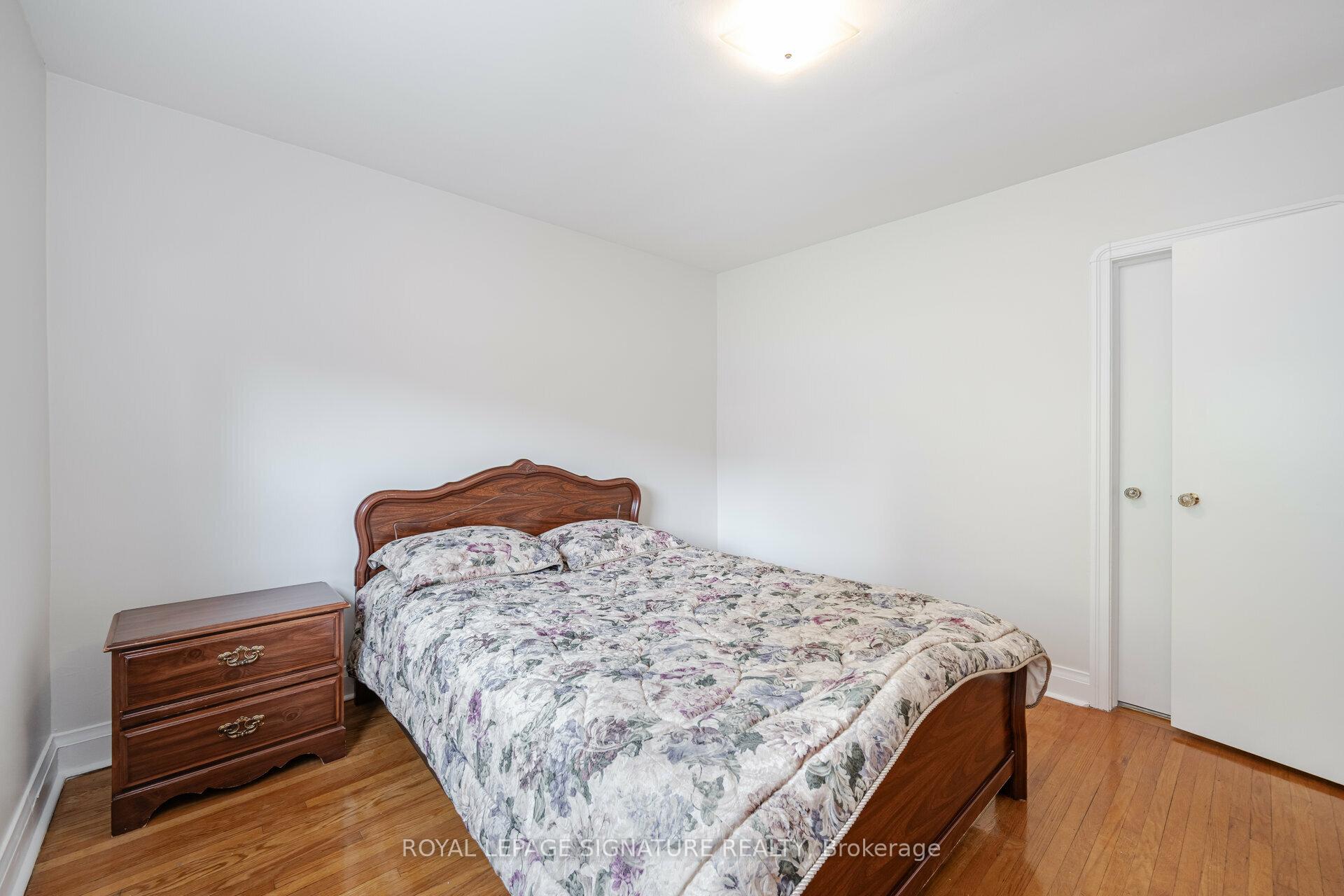 76 Cannon Rd, Toronto, ON M8Y1S1 | 3 Bedroom 2 Bathroom Detached House | Image 16