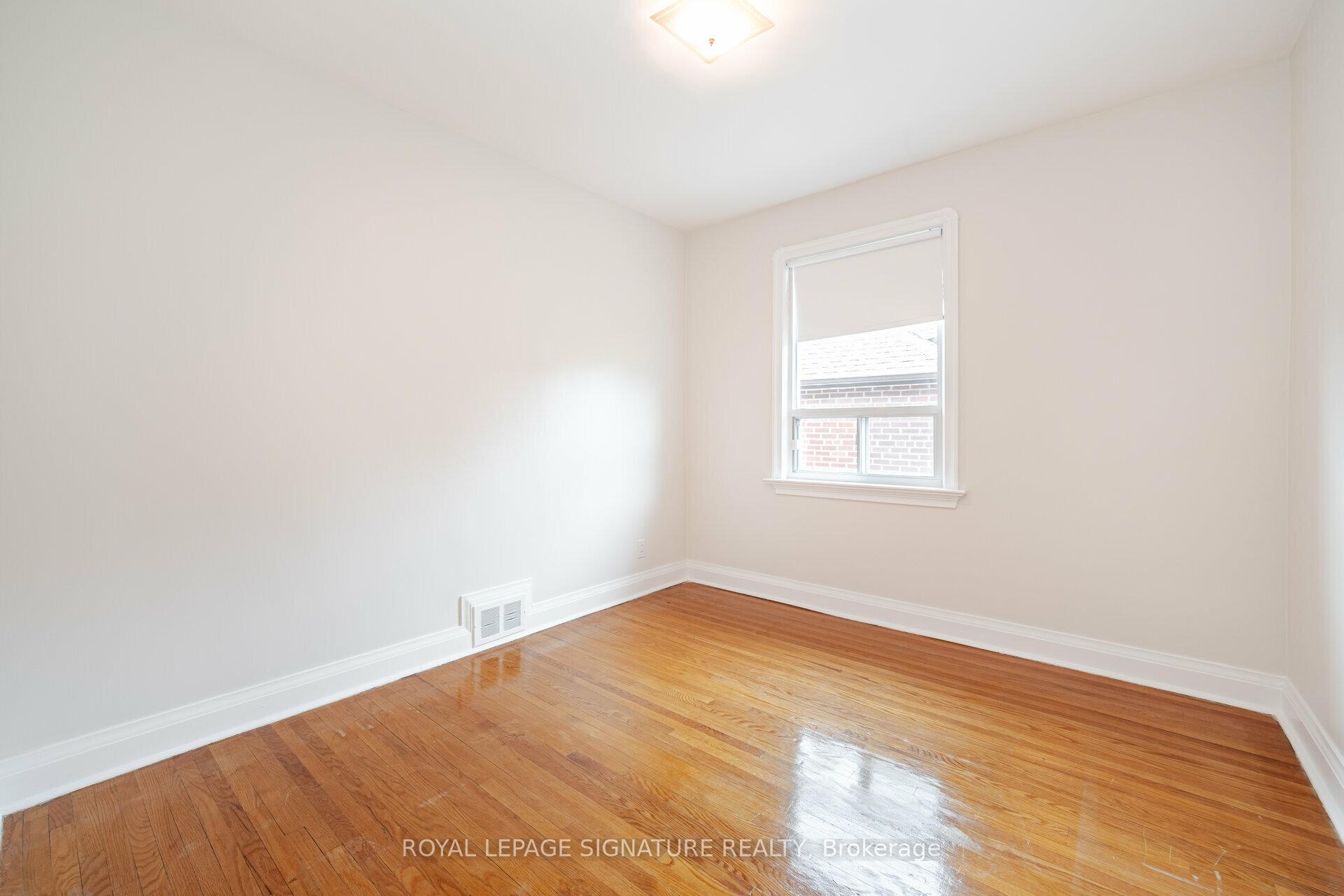 76 Cannon Rd, Toronto, ON M8Y1S1 | 3 Bedroom 2 Bathroom Detached House | Image 19