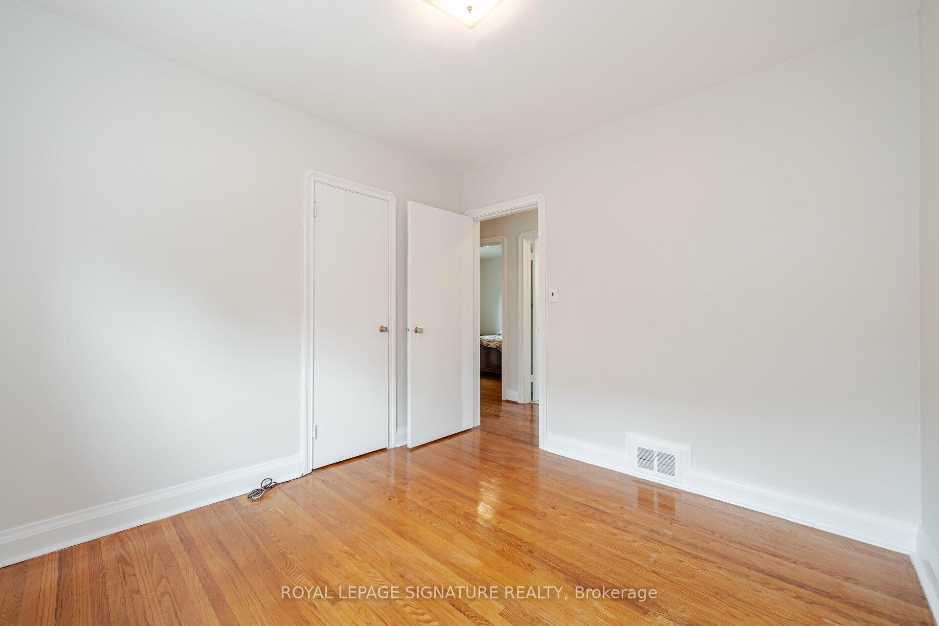 76 Cannon Rd, Toronto, ON M8Y1S1 | 3 Bedroom 2 Bathroom Detached House | Image 20