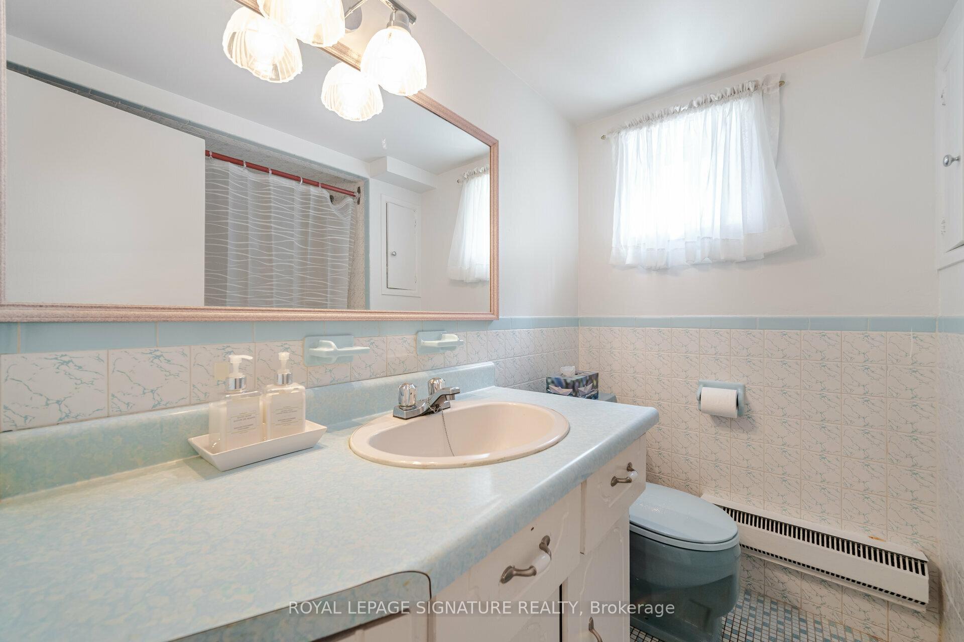 76 Cannon Rd, Toronto, ON M8Y1S1 | 3 Bedroom 2 Bathroom Detached House | Image 33