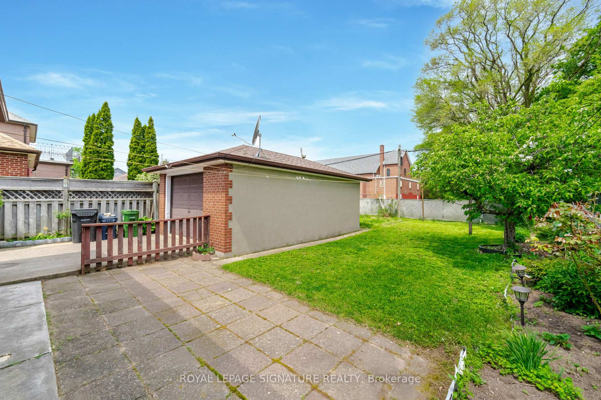 76 Cannon Rd, Toronto, ON M8Y1S1 | 3 Bedroom 2 Bathroom Detached House | Image 38