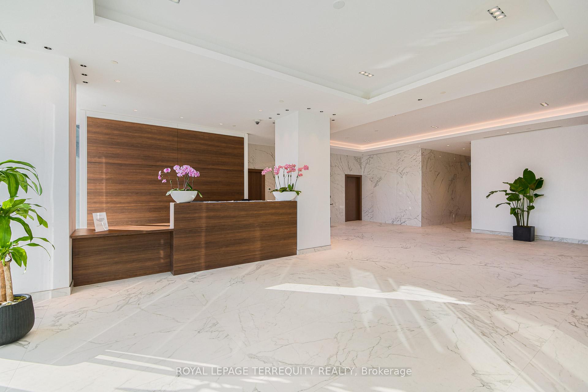 #3906w - 1928 Lake Shore Blvd W, Toronto, ON M6S0B1 | 2 Bedroom 2 Bathroom Condo Apt | Image 3