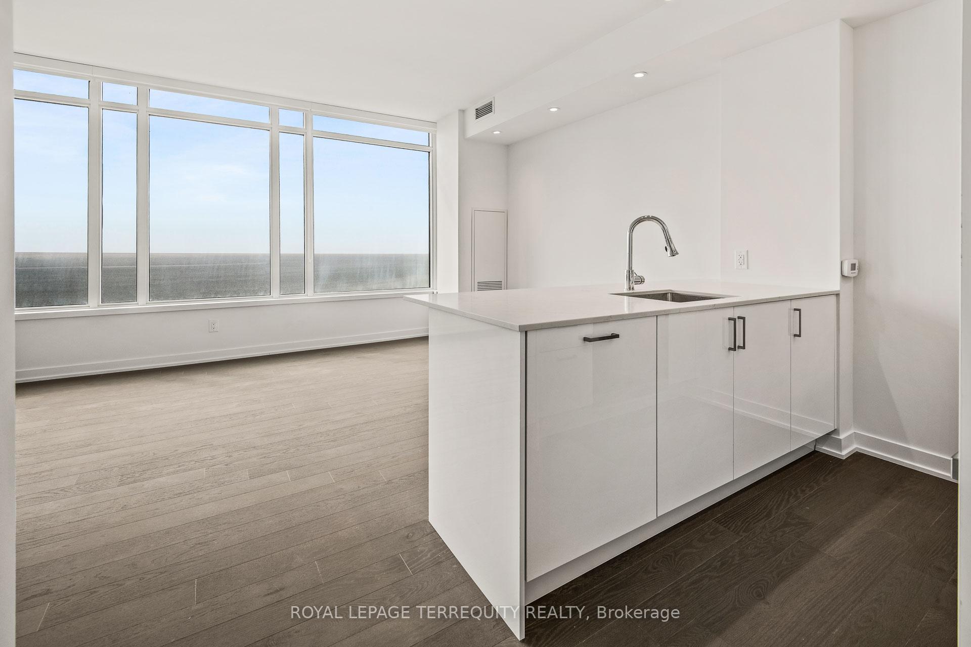 #3906w - 1928 Lake Shore Blvd W, Toronto, ON M6S0B1 | 2 Bedroom 2 Bathroom Condo Apt | Image 5