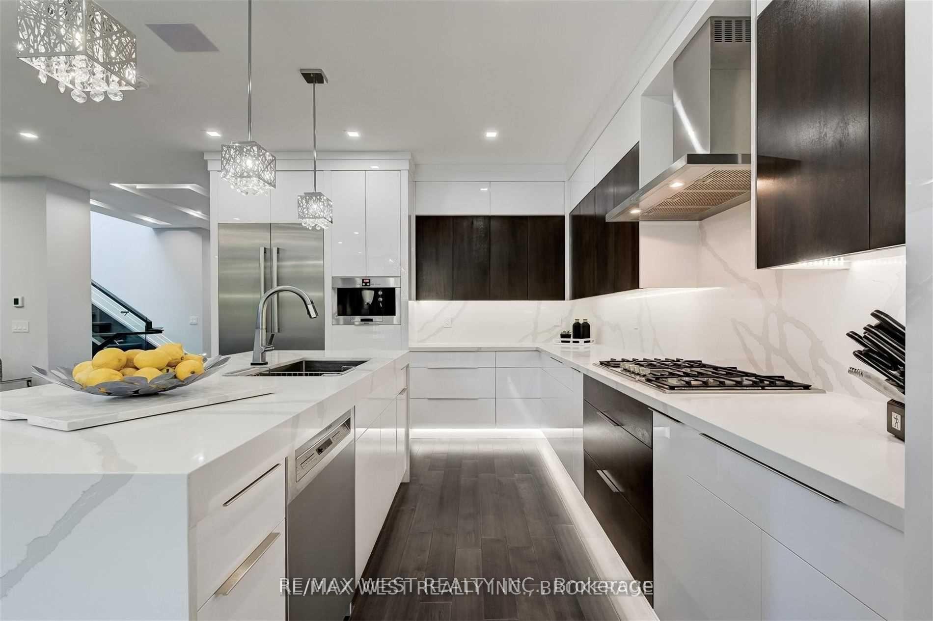 59 Cynthia Rd, Toronto, ON M6N2P8 | 4 Bedroom 5 Bathroom Detached House | Image 11