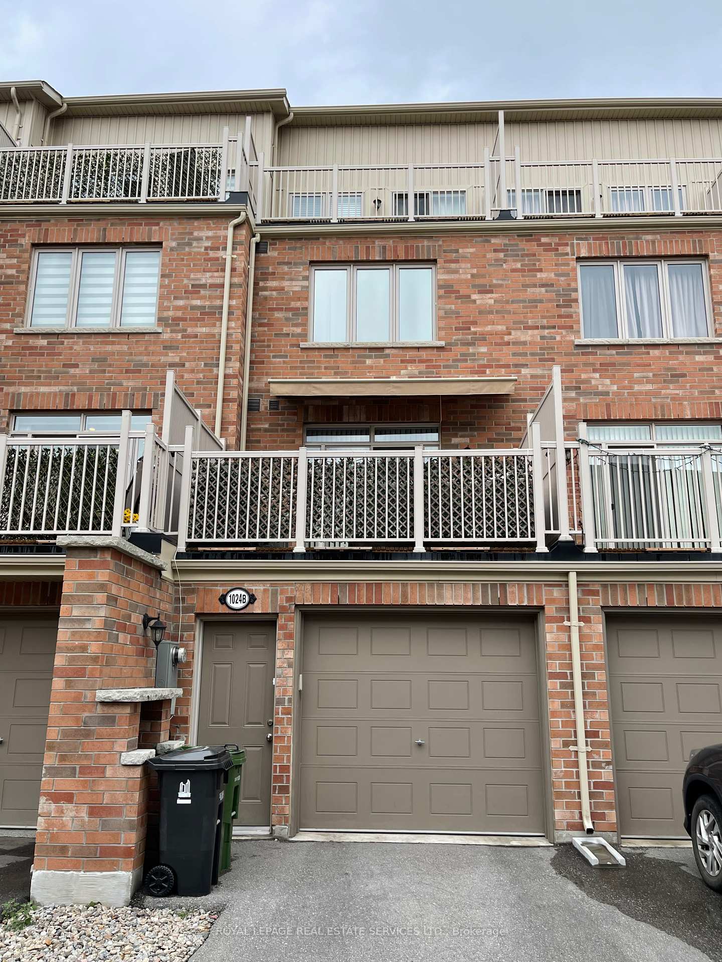 1024B Islington Ave, Toronto, ON M8Z6A4 | 3 Bedroom 3 Bathroom Condo Townhouse | Image 36