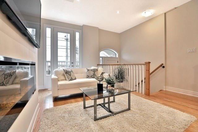 1024B Islington Ave, Toronto, ON M8Z6A4 | 3 Bedroom 3 Bathroom Condo Townhouse | Image 7