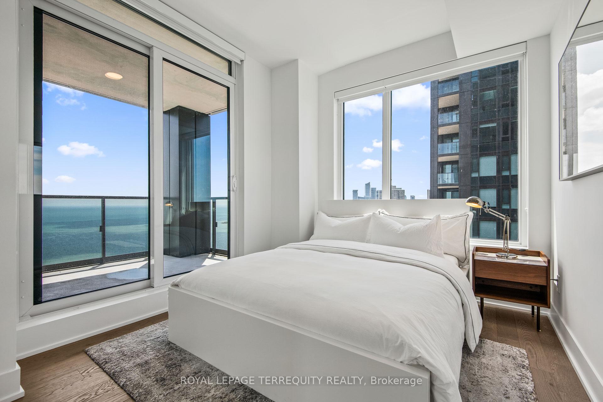 #3709e - 1926 Lake Shore Blvd W, Toronto, ON M6S1A1 | 2 Bedroom 2 Bathroom Condo Apt | Image 19