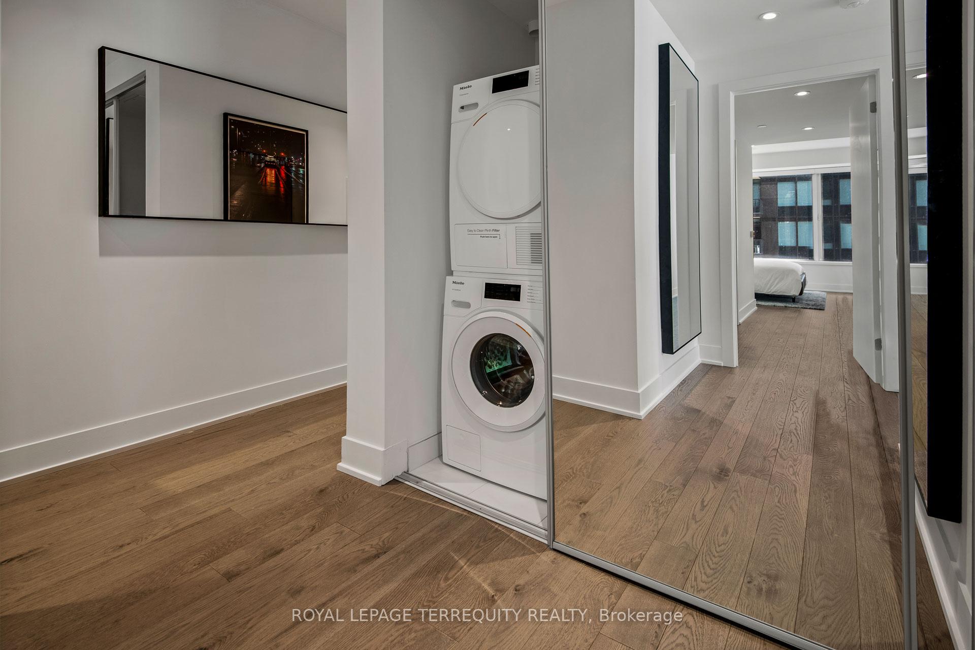 #3709e - 1926 Lake Shore Blvd W, Toronto, ON M6S1A1 | 2 Bedroom 2 Bathroom Condo Apt | Image 22