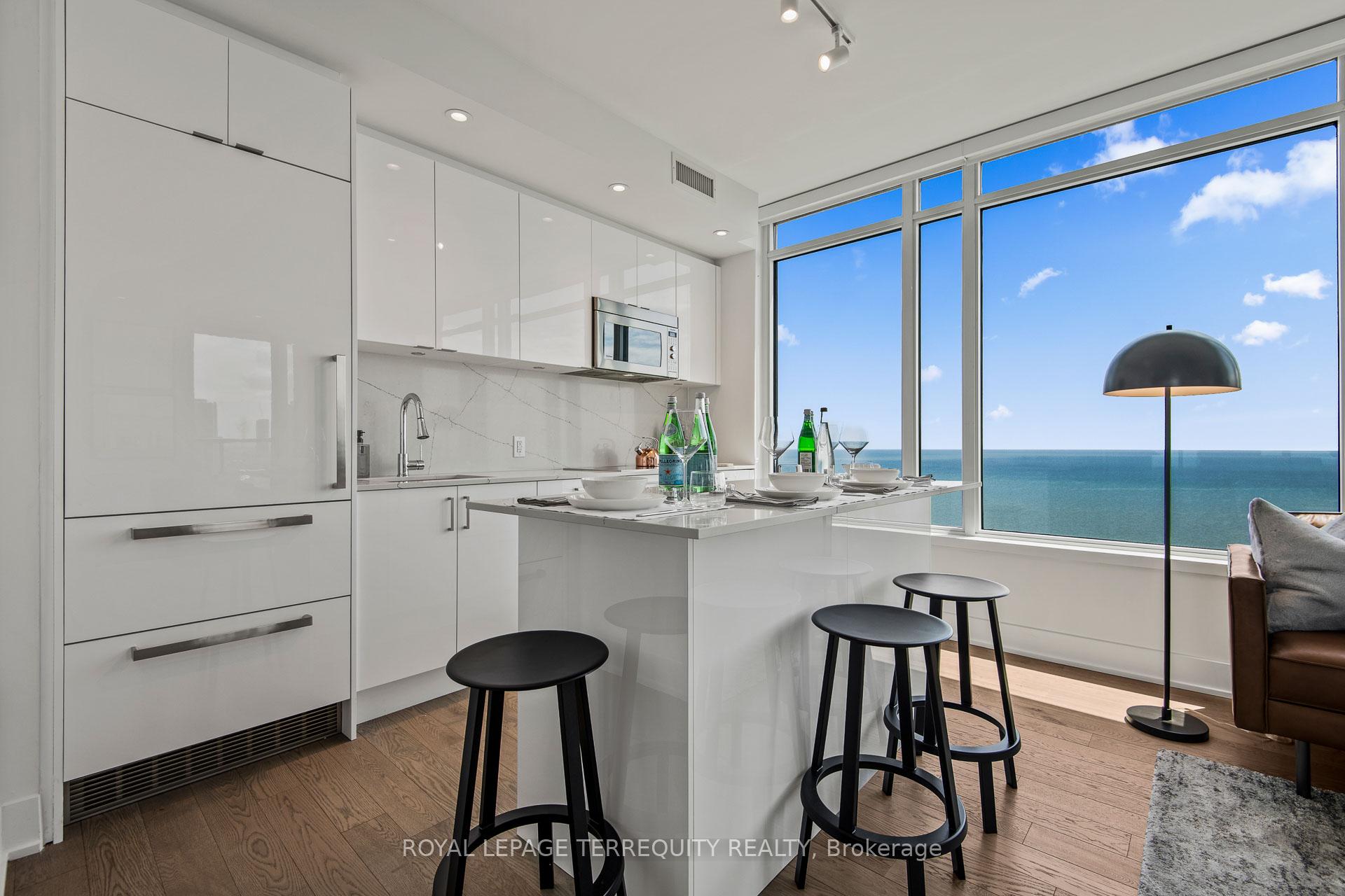 #3709e - 1926 Lake Shore Blvd W, Toronto, ON M6S1A1 | 2 Bedroom 2 Bathroom Condo Apt | Image 6