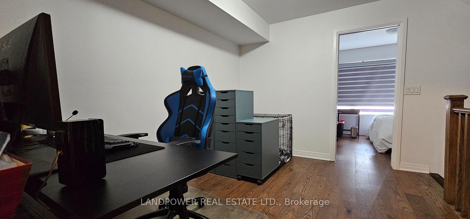 295 Downsview Park Blvd, Toronto, ON M3K0B6 | 3 Bedroom 4 Bathroom Freehold Townhouse | Image 11