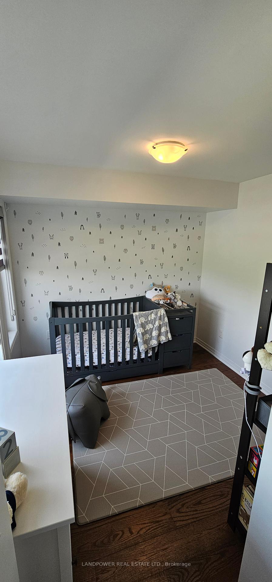 295 Downsview Park Blvd, Toronto, ON M3K0B6 | 3 Bedroom 4 Bathroom Freehold Townhouse | Image 15