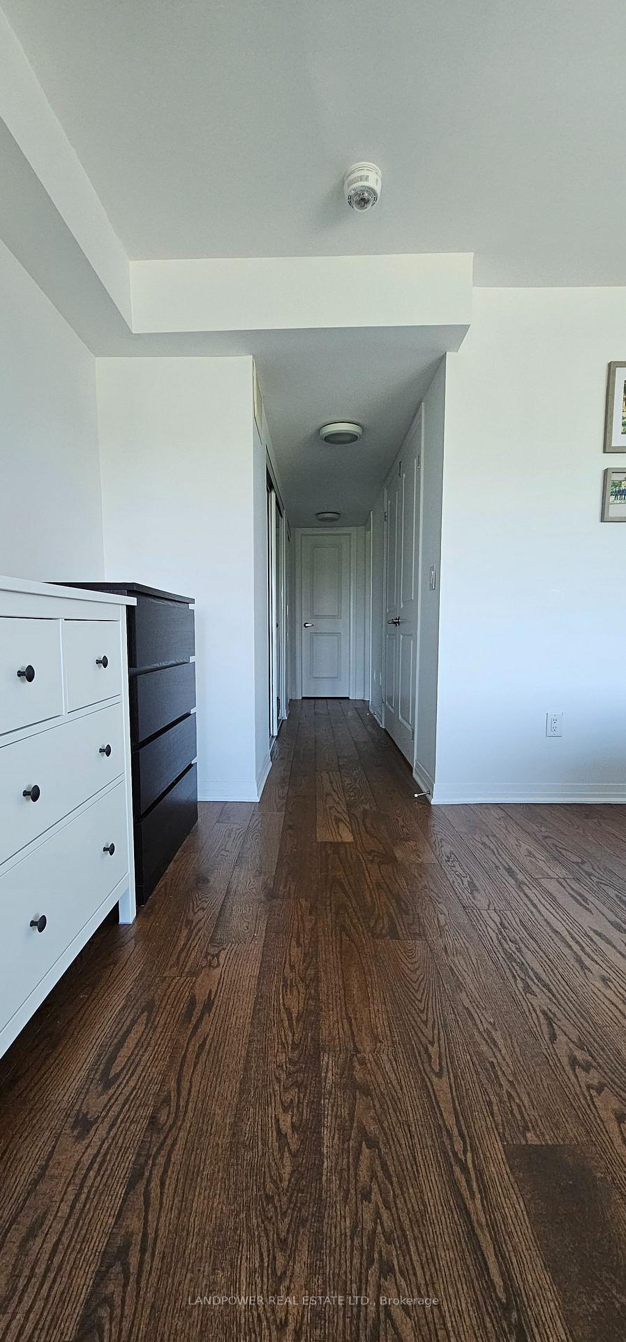 295 Downsview Park Blvd, Toronto, ON M3K0B6 | 3 Bedroom 4 Bathroom Freehold Townhouse | Image 19