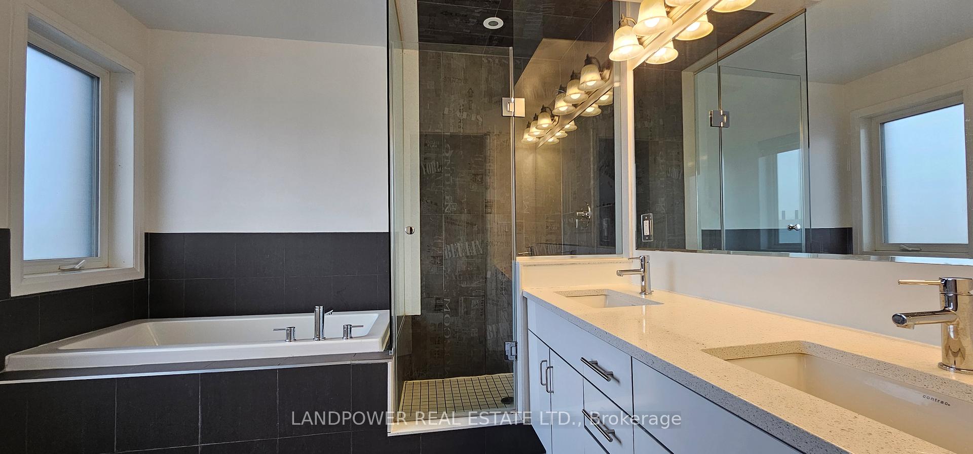 295 Downsview Park Blvd, Toronto, ON M3K0B6 | 3 Bedroom 4 Bathroom Freehold Townhouse | Image 20