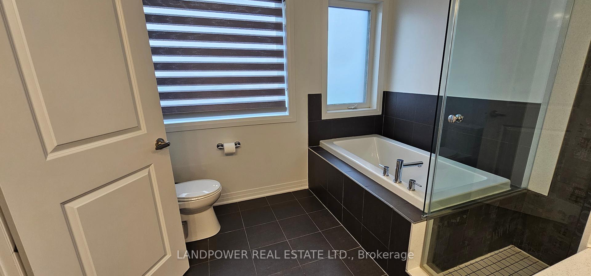 295 Downsview Park Blvd, Toronto, ON M3K0B6 | 3 Bedroom 4 Bathroom Freehold Townhouse | Image 21