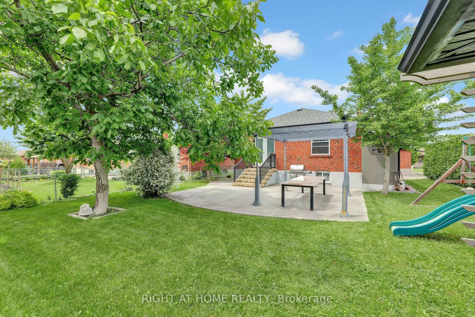 69 Tavistock Rd, Toronto, ON M3M2N8 | 3 Bedroom 3 Bathroom Detached House | Image 38