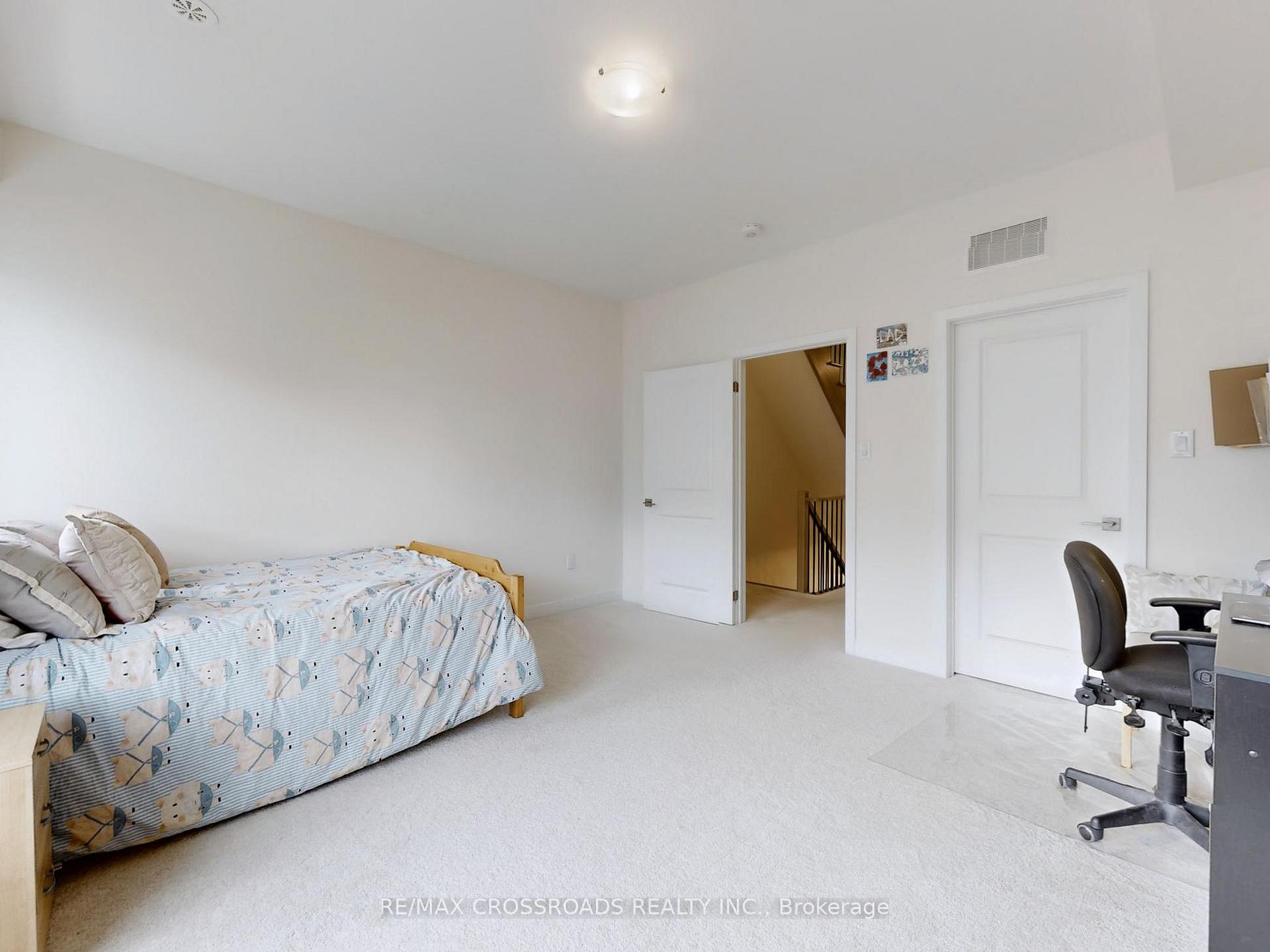 73 William Duncan Rd, Toronto, ON M3K0C5 | 3 Bedroom 3 Bathroom Freehold Townhouse | Image 12