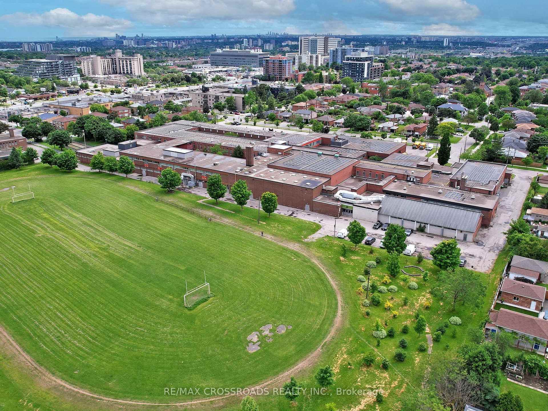 73 William Duncan Rd, Toronto, ON M3K0C5 | 3 Bedroom 3 Bathroom Freehold Townhouse | Image 38