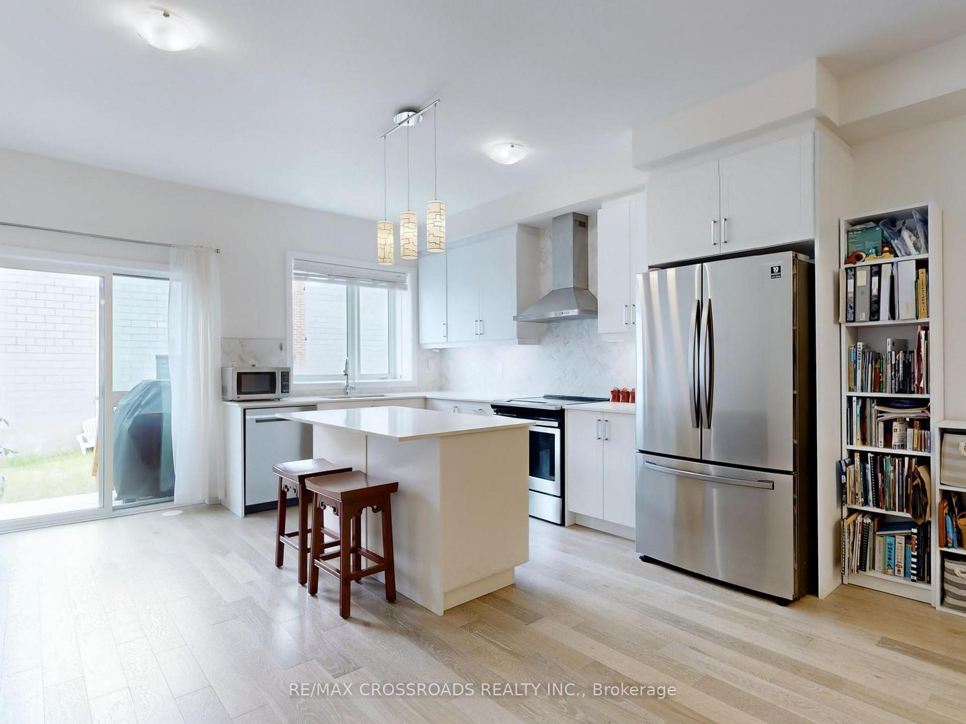 73 William Duncan Rd, Toronto, ON M3K0C5 | 3 Bedroom 3 Bathroom Freehold Townhouse | Image 6