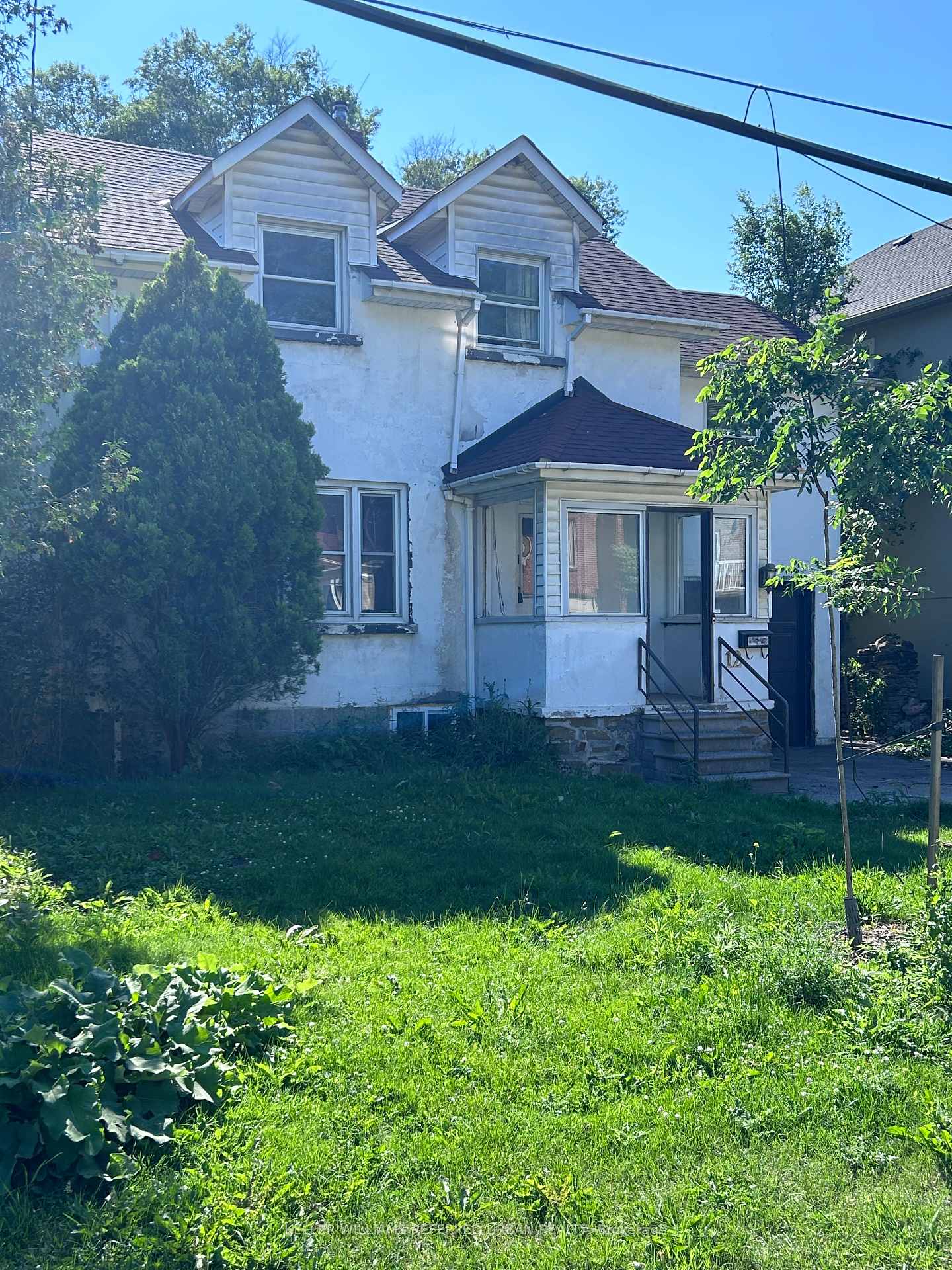 12 Bonnyview Dr, Toronto, ON M8Y3G6 | 3 Bedroom 1 Bathroom Detached House | Image 2