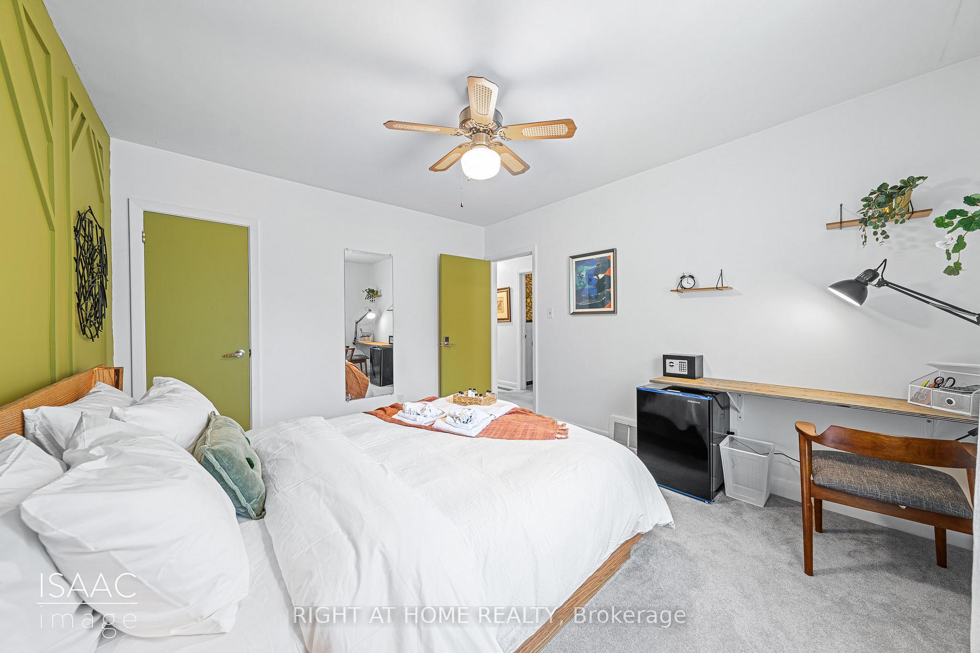 98 Yorkview Dr, Toronto, ON M8Z2G4 | 3 Bedroom 2 Bathroom Detached House | Image 19