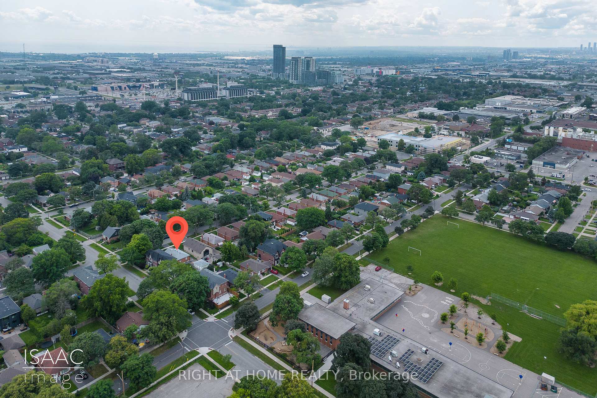 98 Yorkview Dr, Toronto, ON M8Z2G4 | 3 Bedroom 2 Bathroom Detached House | Image 5