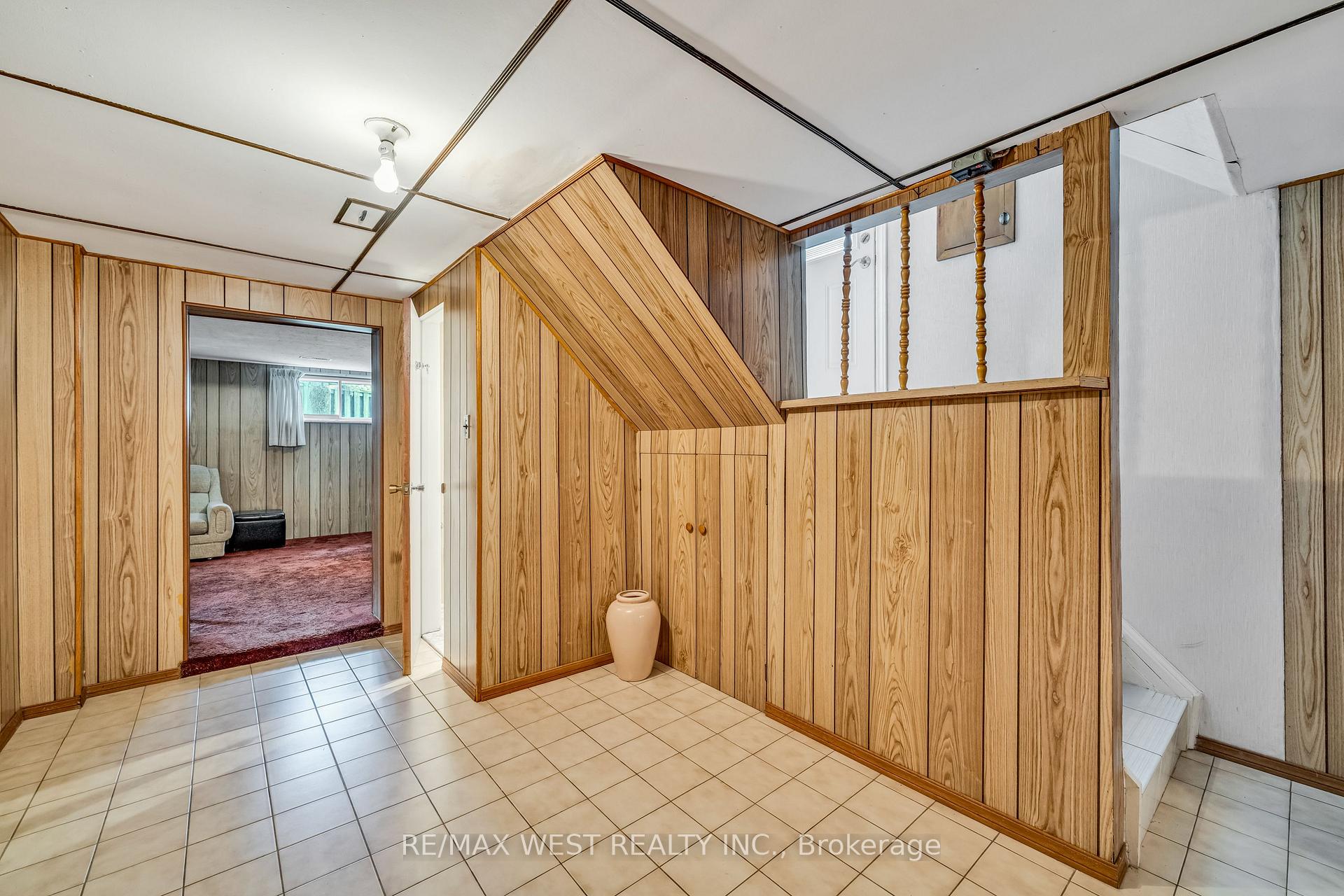 5 Picton Cres, Toronto, ON M3K1W4 | 3 Bedroom 2 Bathroom Detached House | Image 27