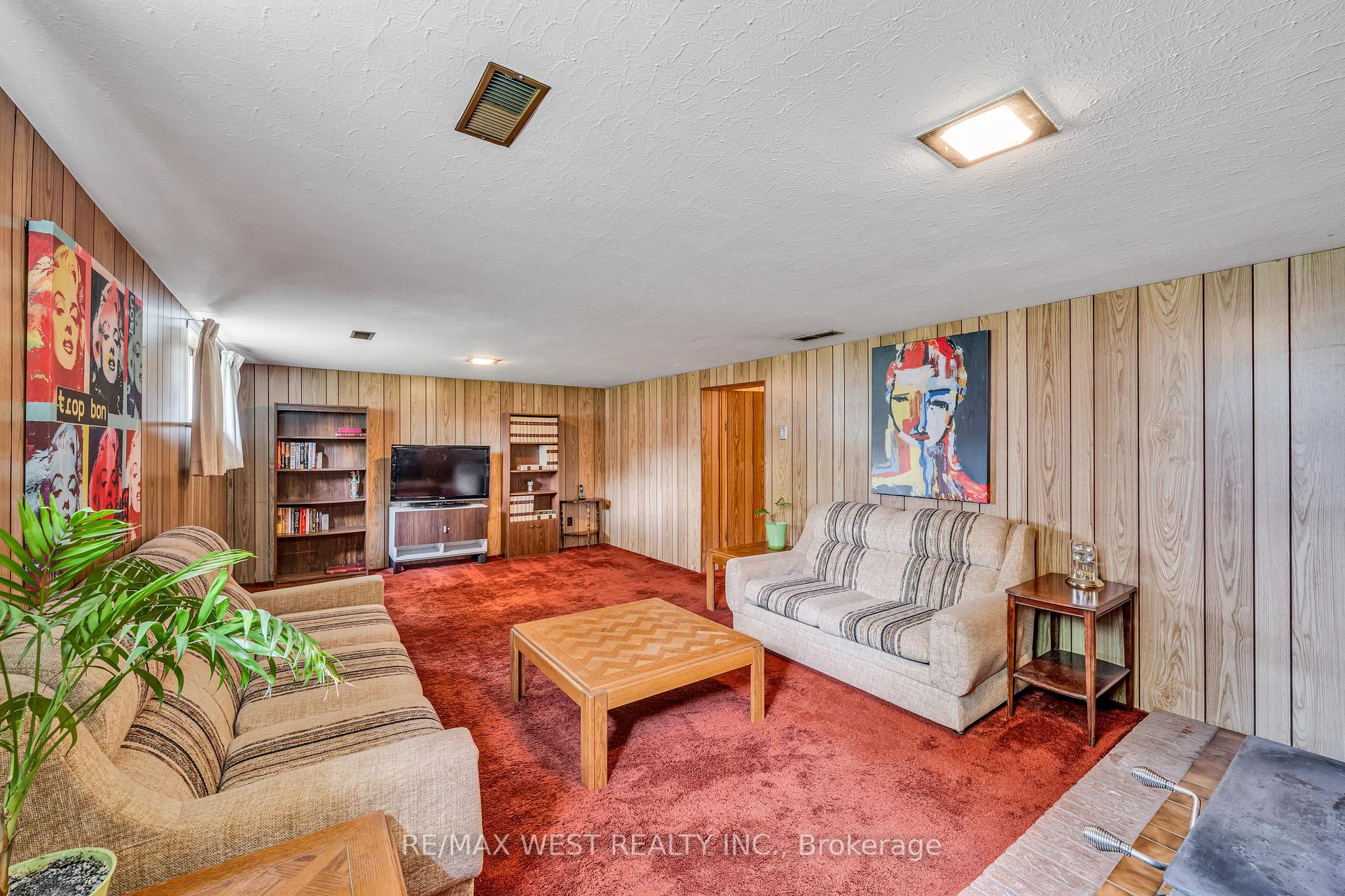 5 Picton Cres, Toronto, ON M3K1W4 | 3 Bedroom 2 Bathroom Detached House | Image 30